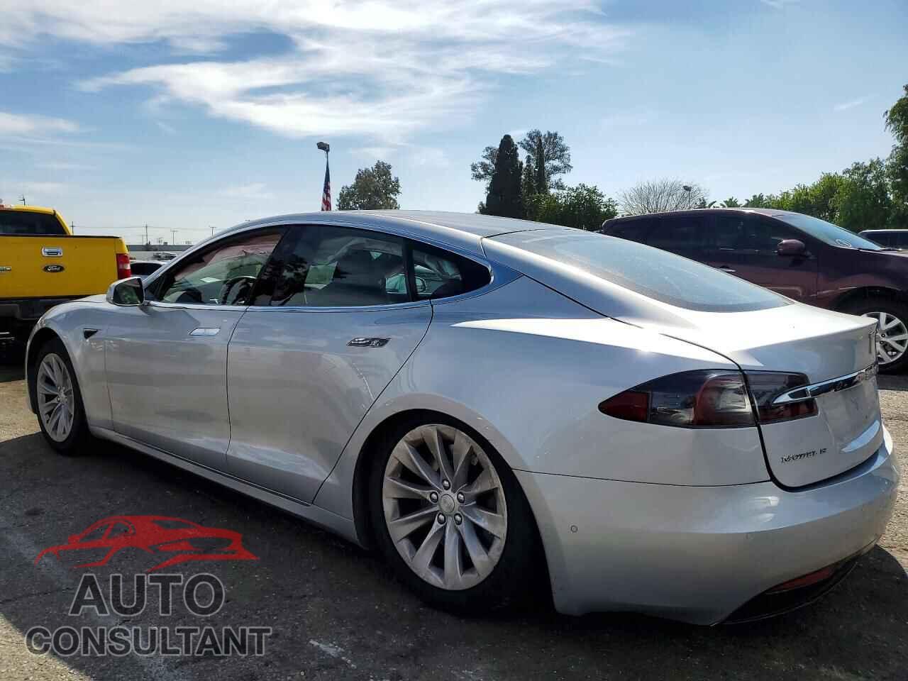 TESLA MODEL S 2017 - 5YJSA1E20HF202632