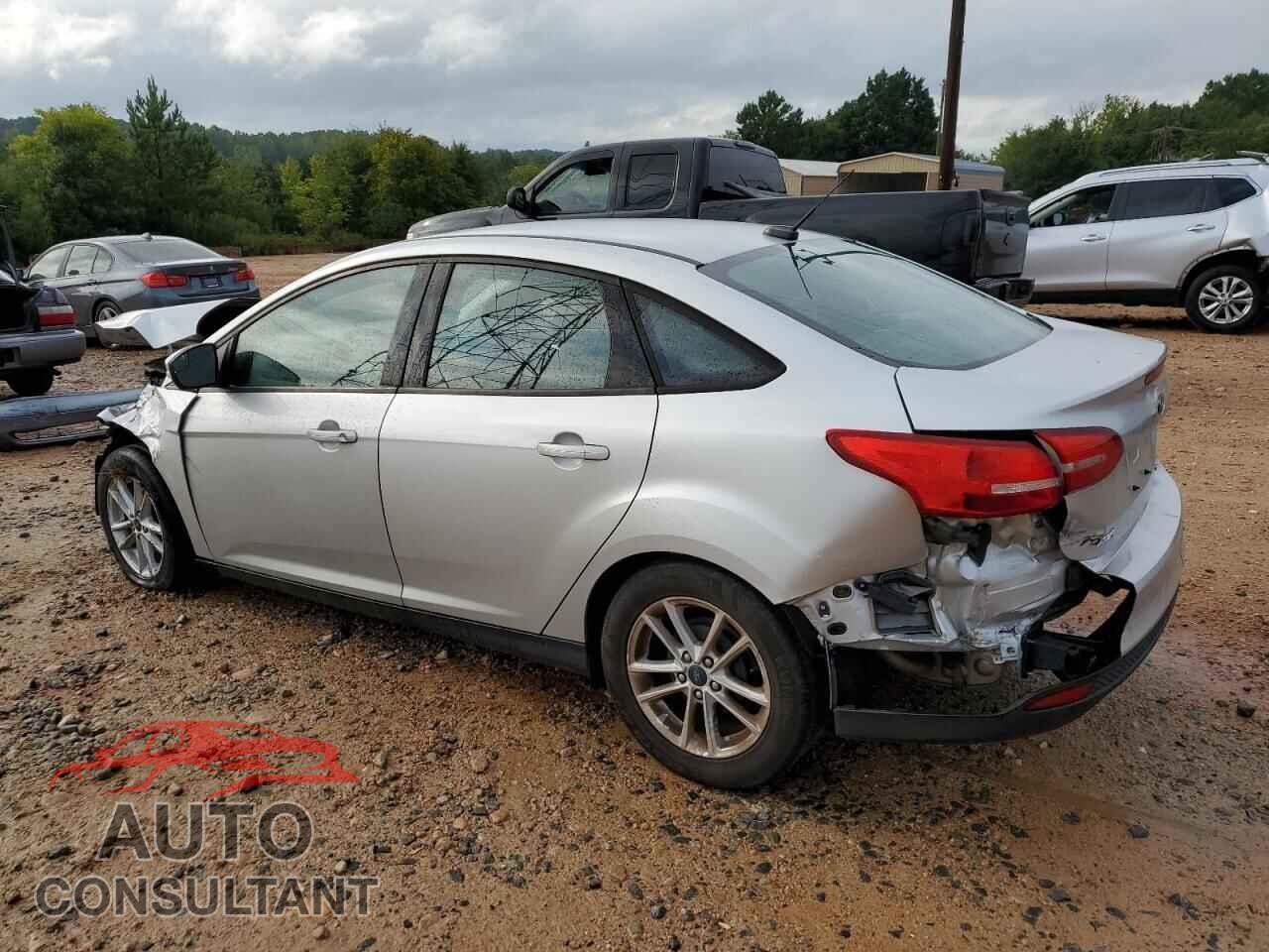 FORD FOCUS 2017 - 1FADP3F28HL320223