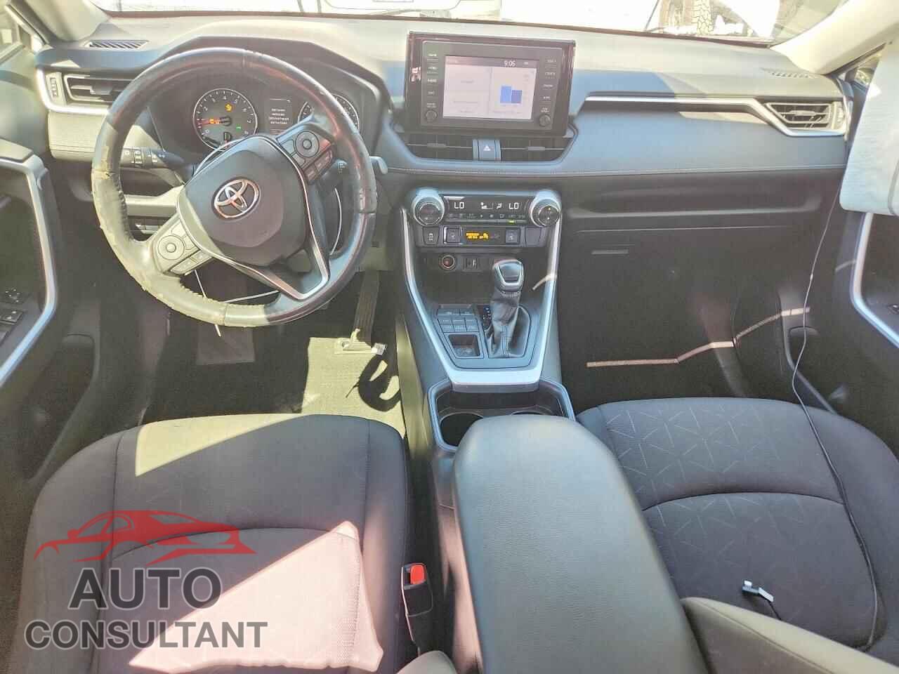 TOYOTA RAV4 2019 - JTMP1RFV3KD024484