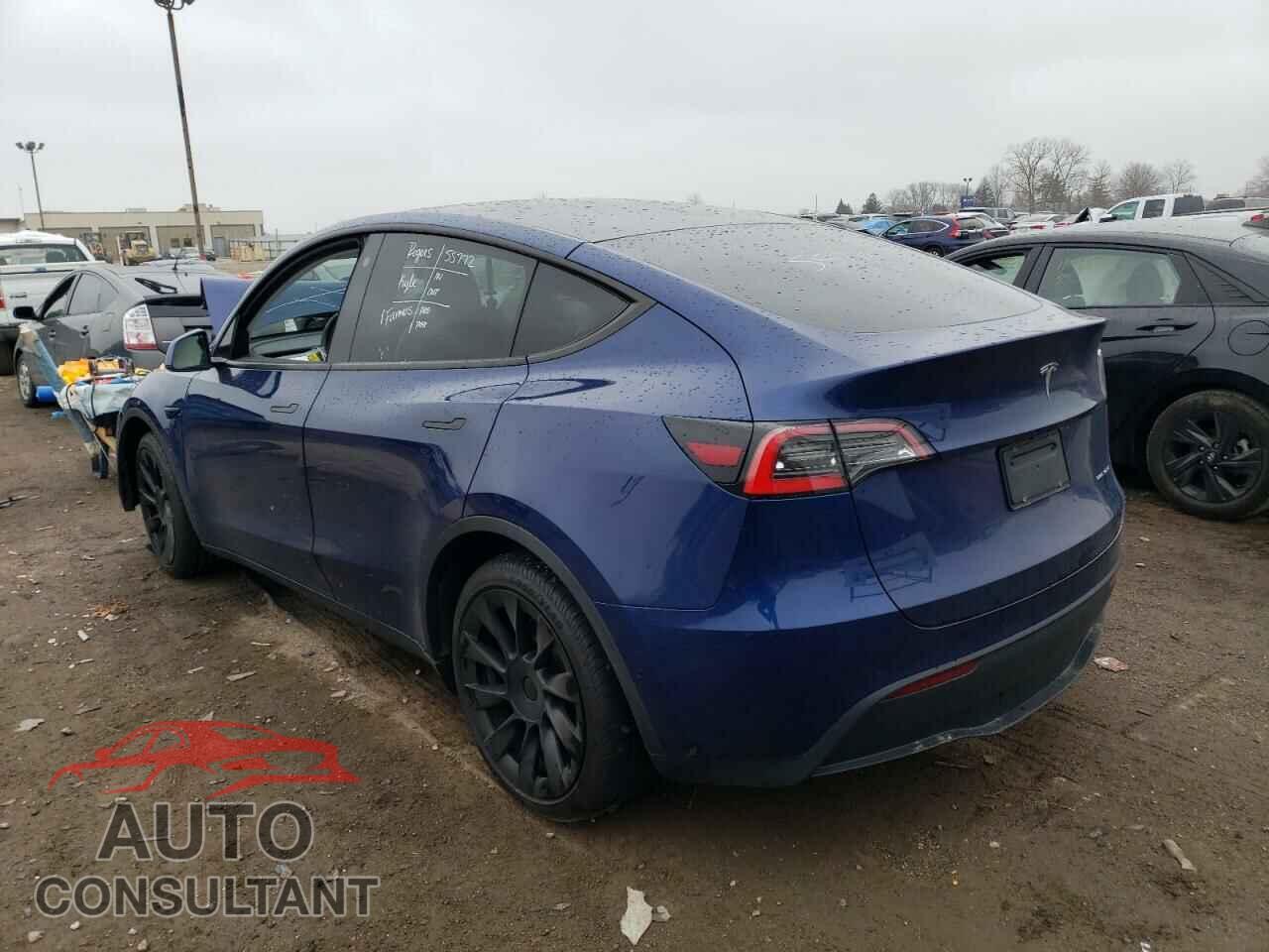 TESLA MODEL Y 2021 - 5YJYGDEE5MF120765