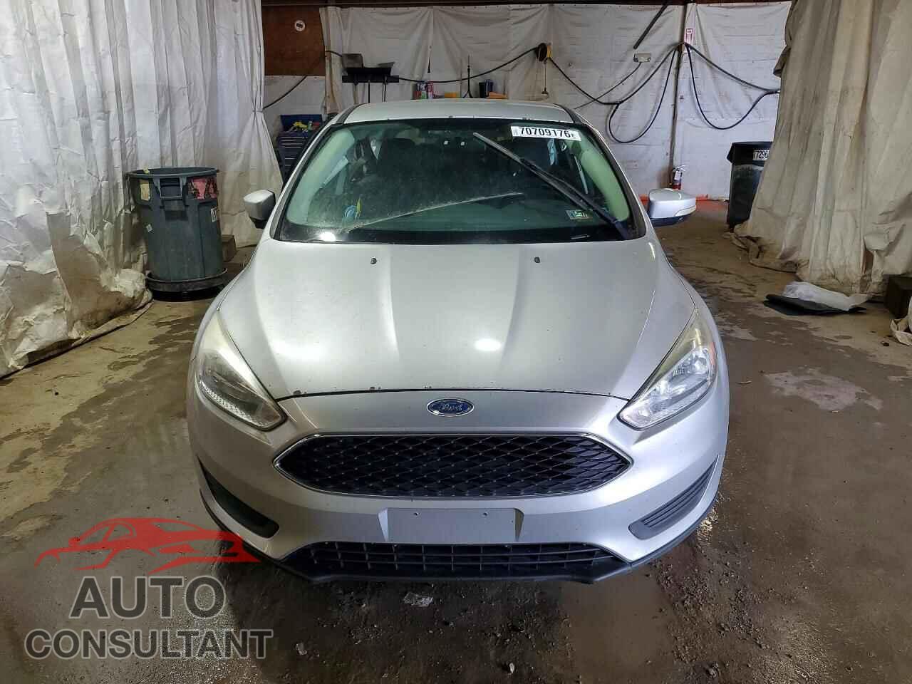 FORD FOCUS 2017 - 1FADP3K23HL346881