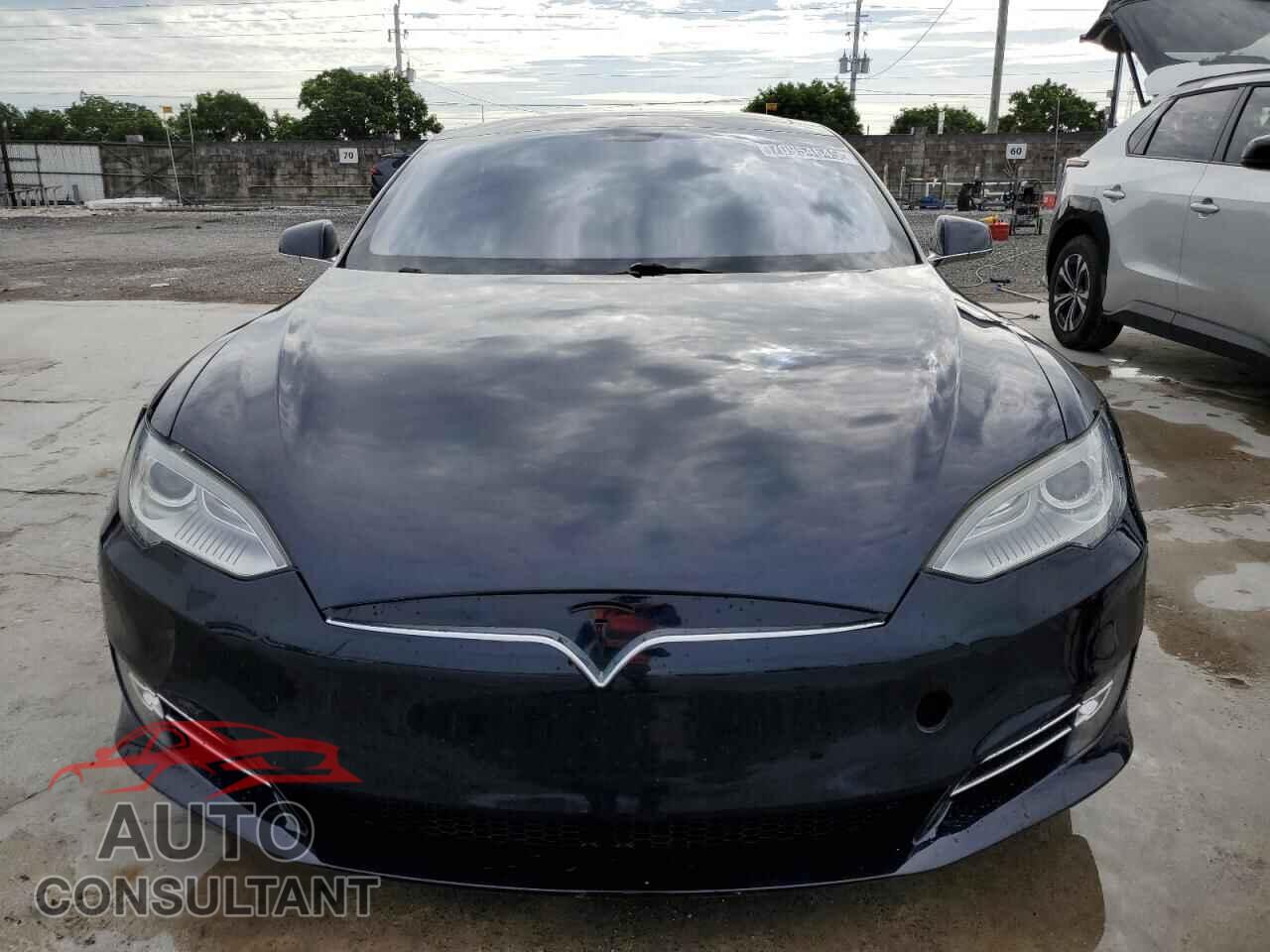 TESLA MODEL S 2013 - 5YJSA1DP6DFP12734