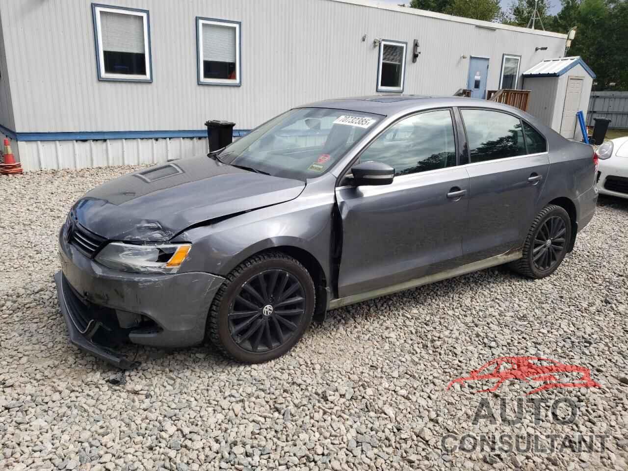 VOLKSWAGEN JETTA 2011 - 3VWGZ7AJXBM386881
