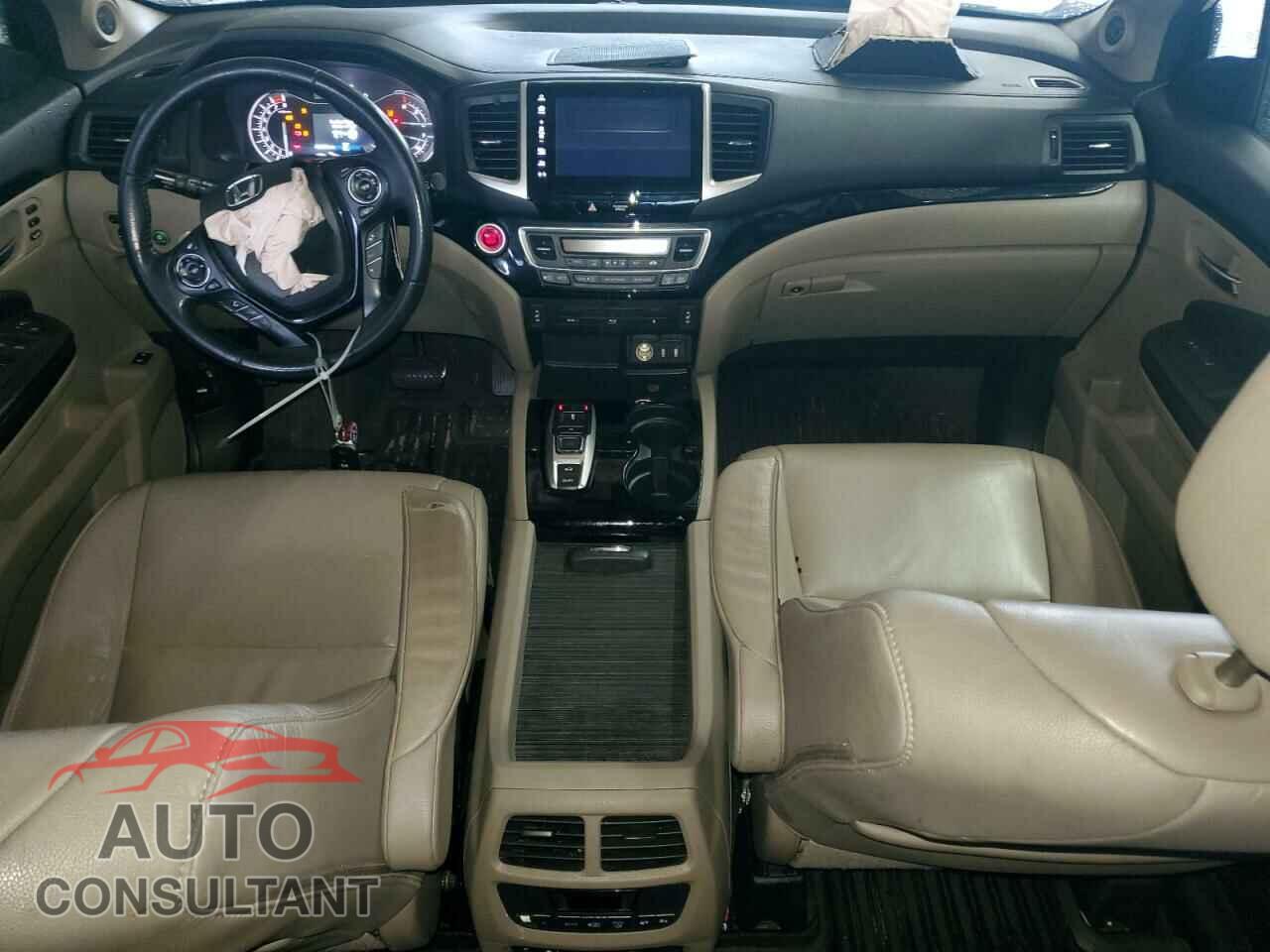 HONDA PILOT 2017 - 5FNYF6H95HB026212