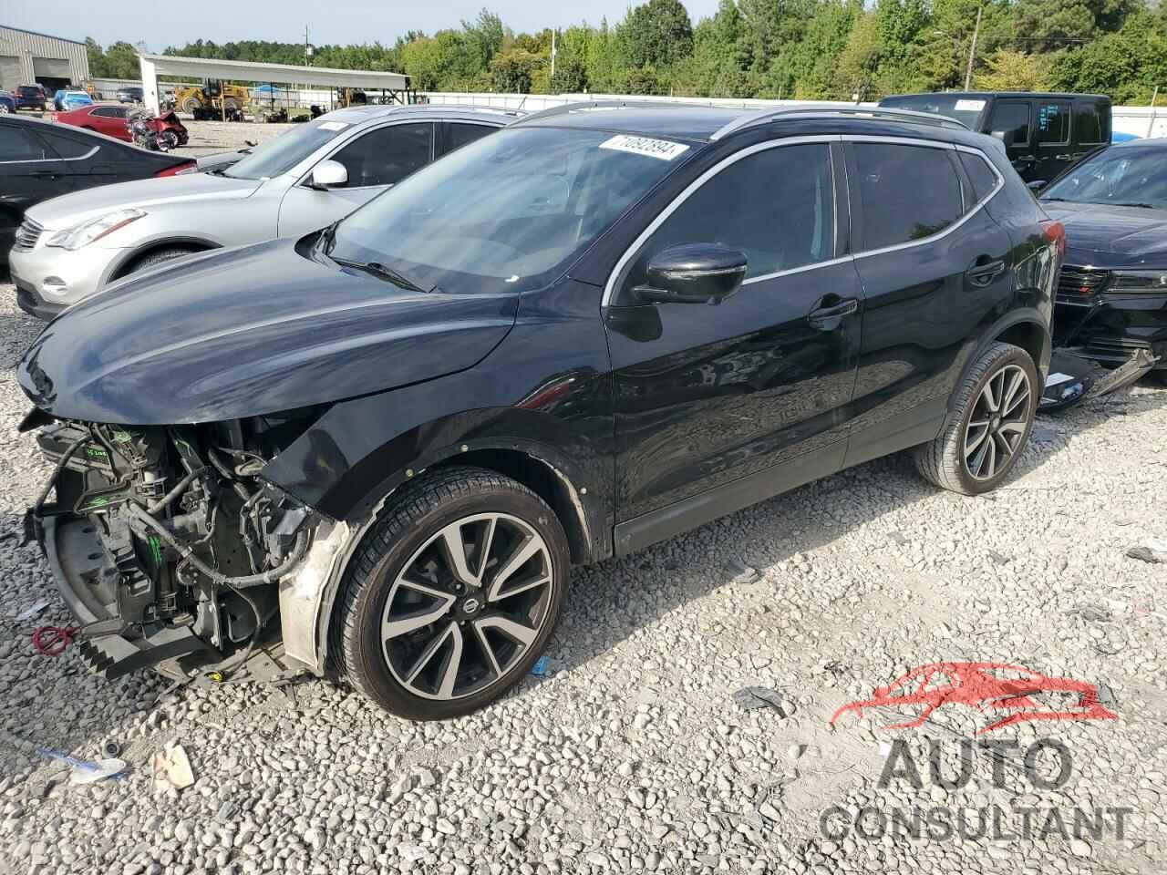 NISSAN ROGUE 2018 - JN1BJ1CP1JW101621