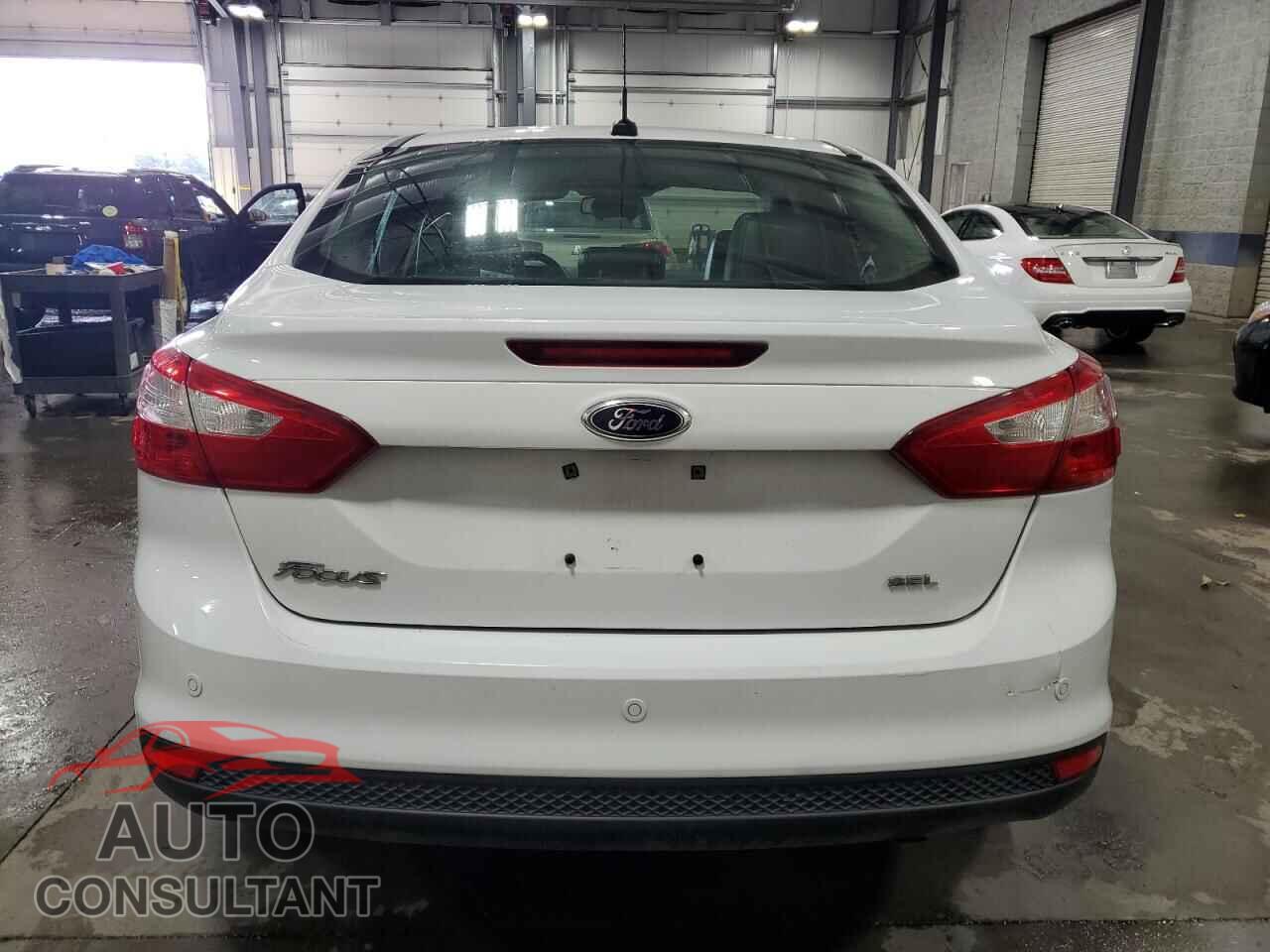 FORD FOCUS 2012 - 1FAHP3H29CL184871