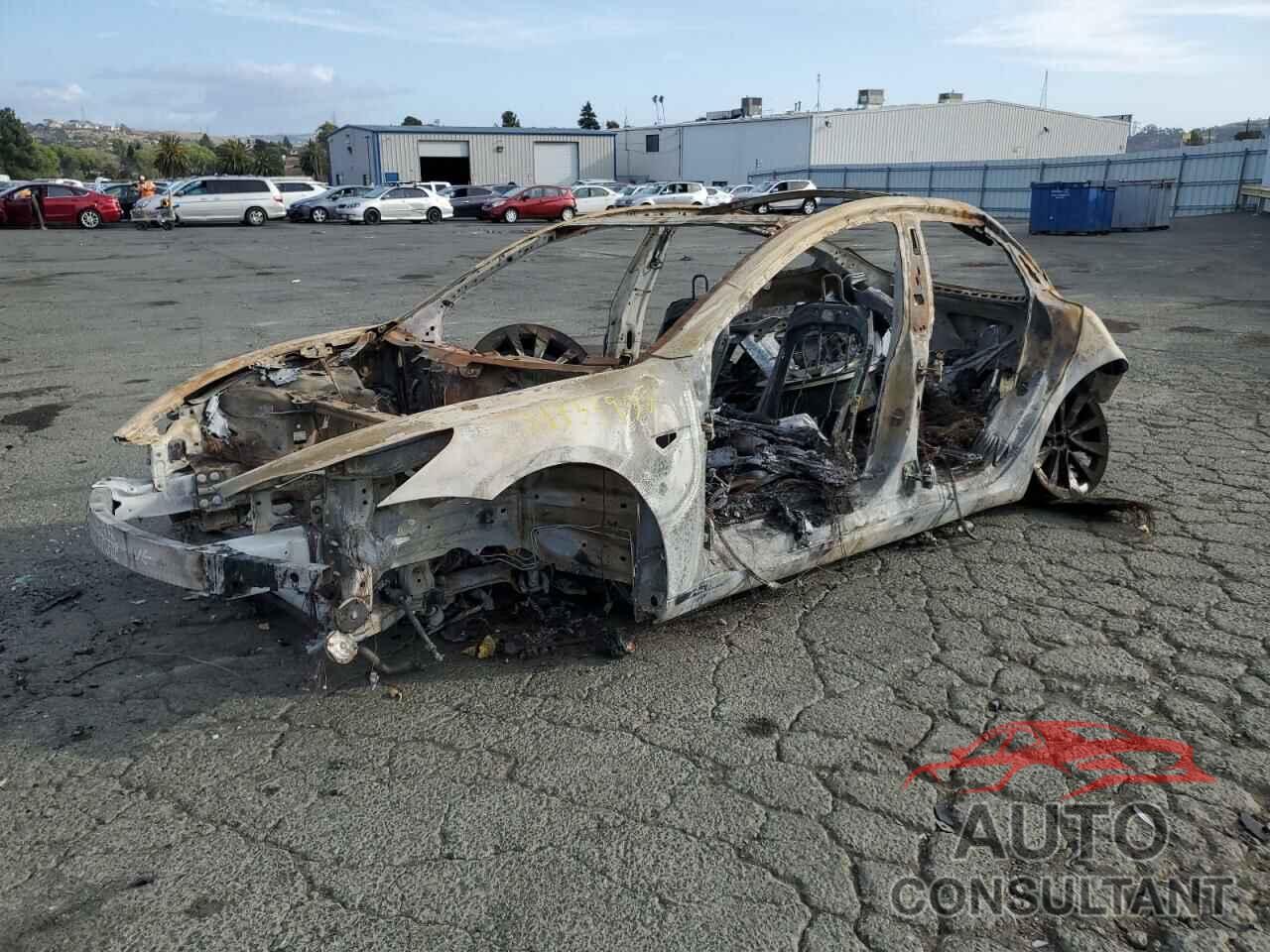 TESLA MODEL 3 2021 - 5YJ3E1EA4MF075216