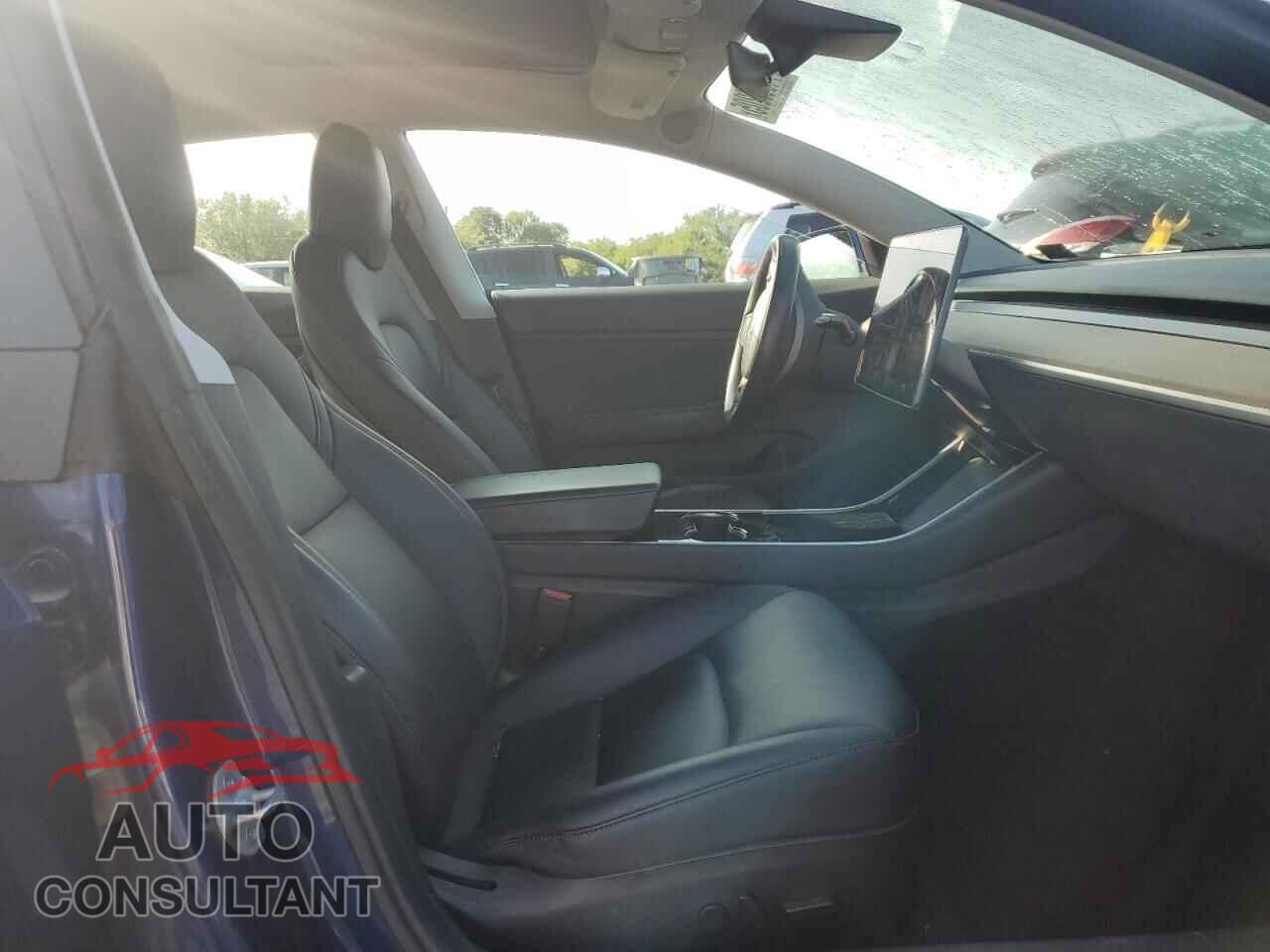 TESLA MODEL 3 2018 - 5YJ3E1EB2JF121775