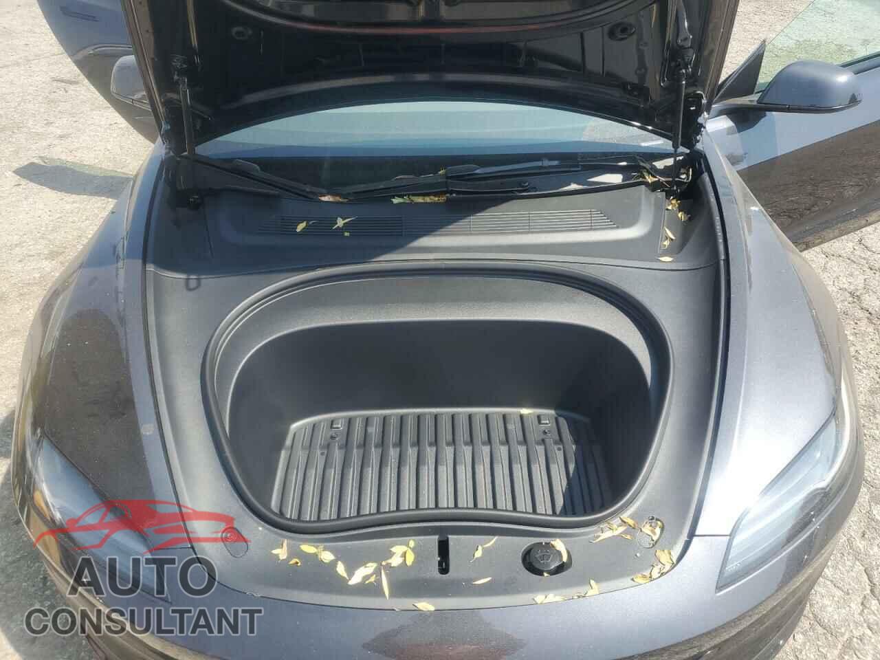 TESLA MODEL 3 2024 - 5YJ3E1EA5RF835581
