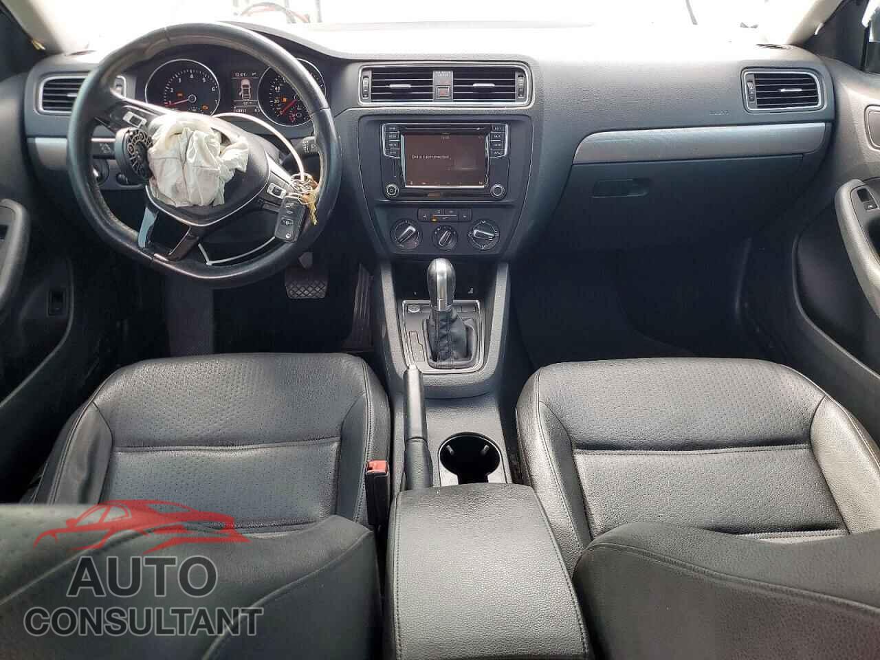 VOLKSWAGEN JETTA 2017 - 3VWDB7AJ2HM298309