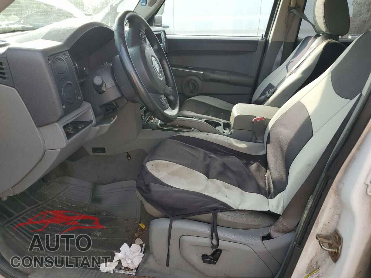 JEEP COMMANDER 2010 - 1J8HG48KX6C324357