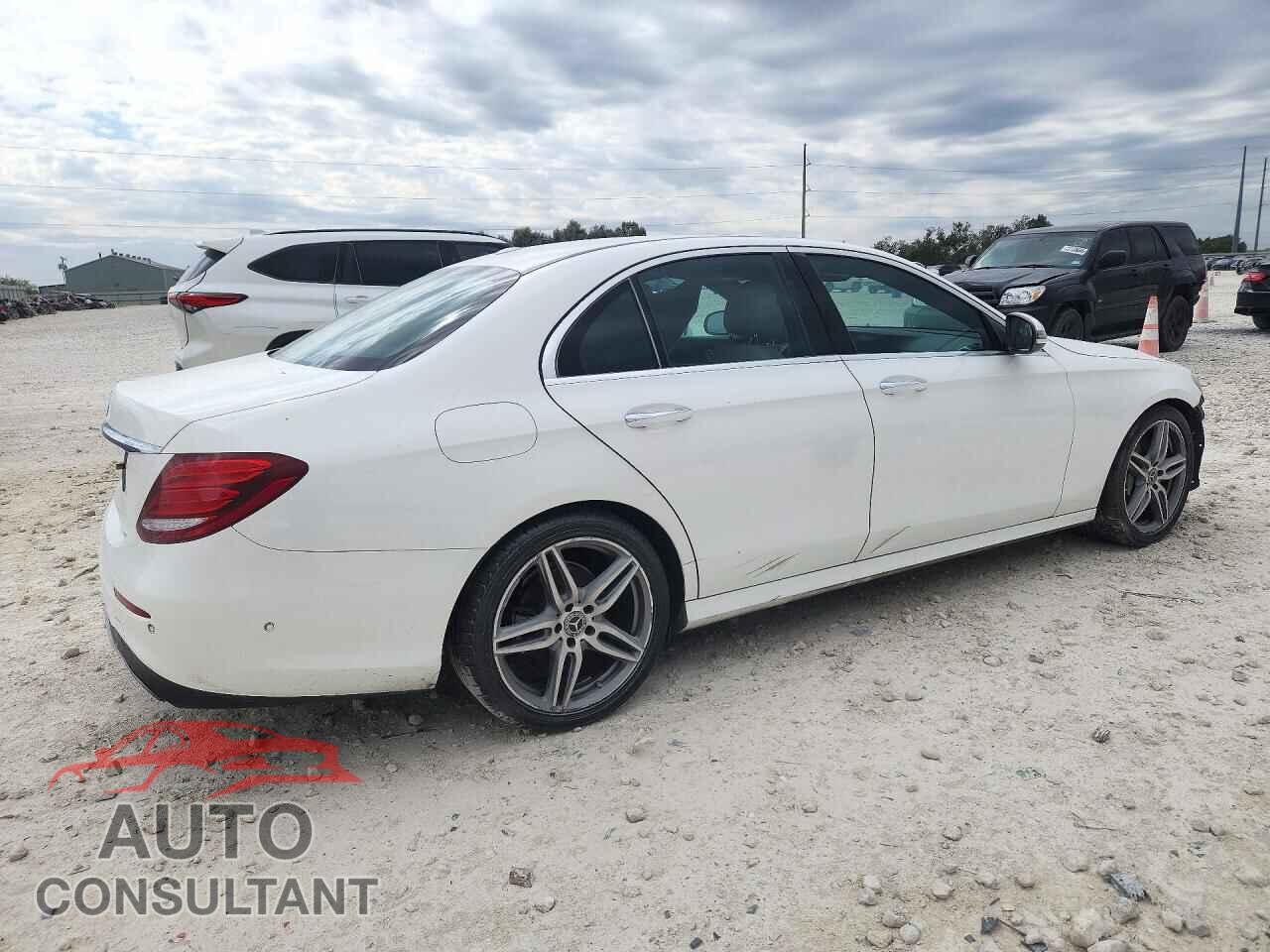 MERCEDES-BENZ E-CLASS 2017 - WDDZF4JB0HA268555