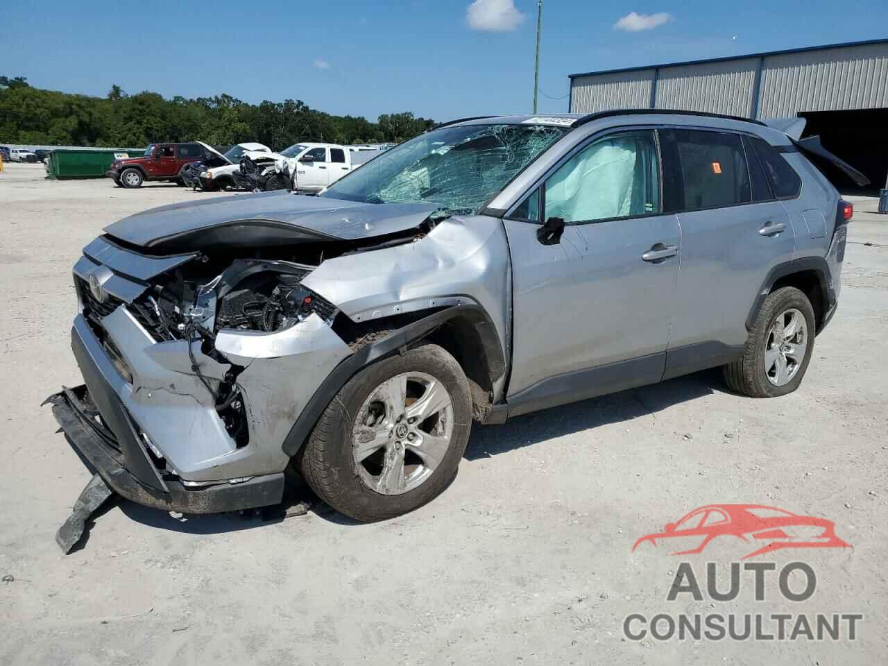 TOYOTA RAV4 2021 - 2T3W1RFV8MC113227