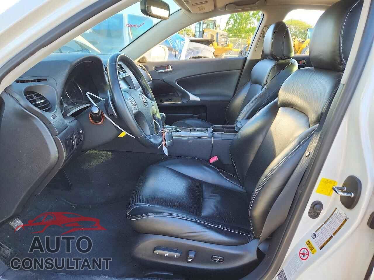 LEXUS IS 2012 - JTHBF5C22C5164146