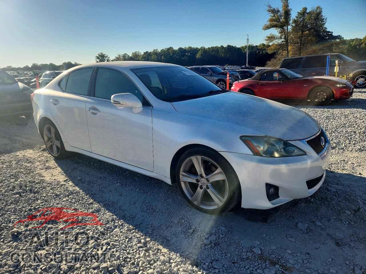 LEXUS IS 2011 - JTHBF5C21B5152990
