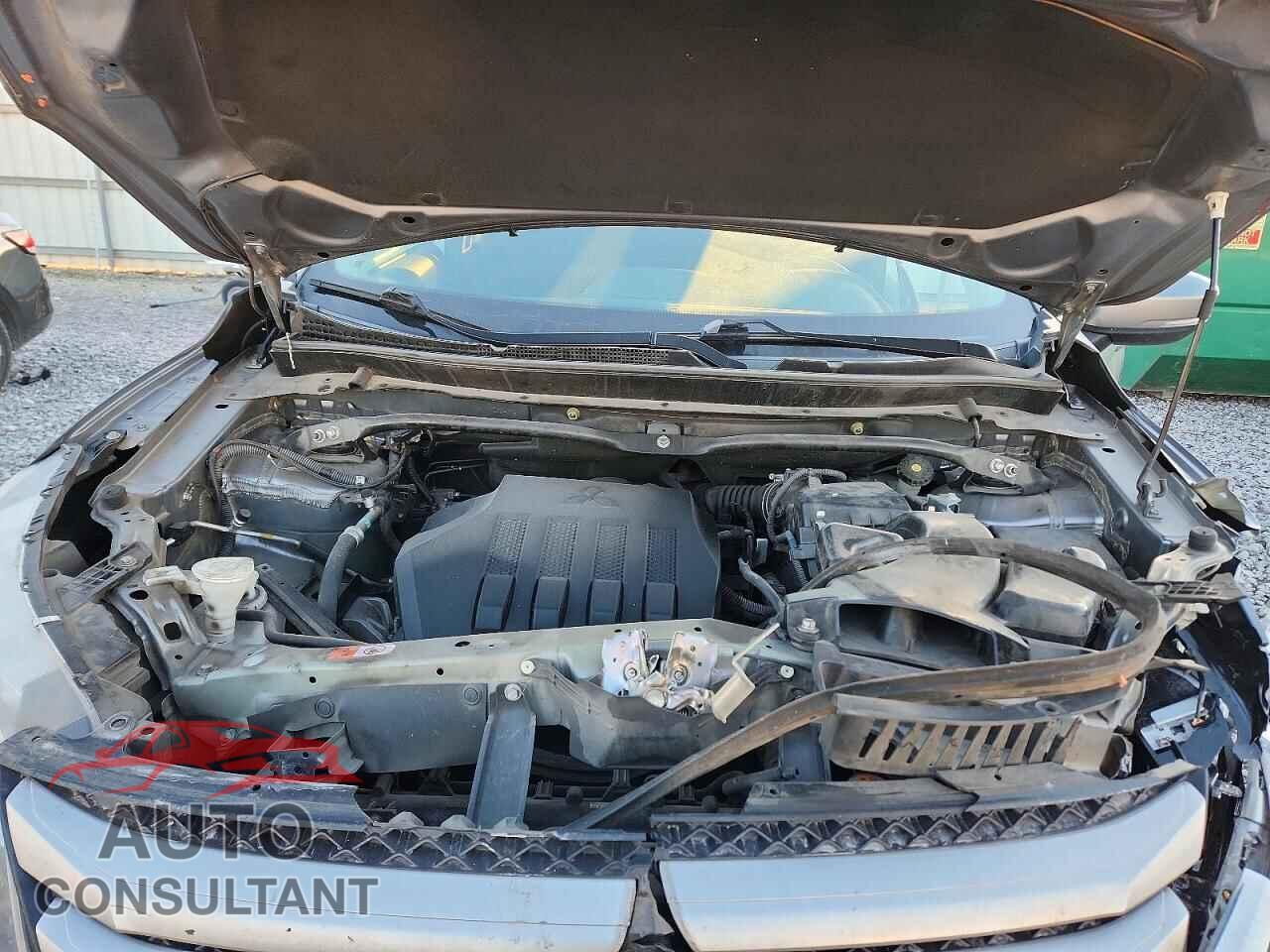 MITSUBISHI ECLIPSE 2019 - JA4AT3AA3KZ034026