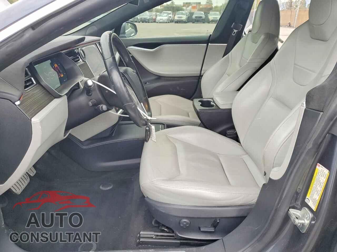 TESLA MODEL S 2016 - 5YJSA1E25GF150526