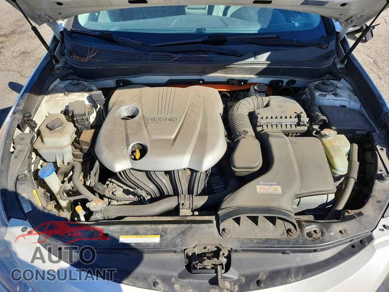 HYUNDAI SONATA 2012 - KMHEC4A48CA057000
