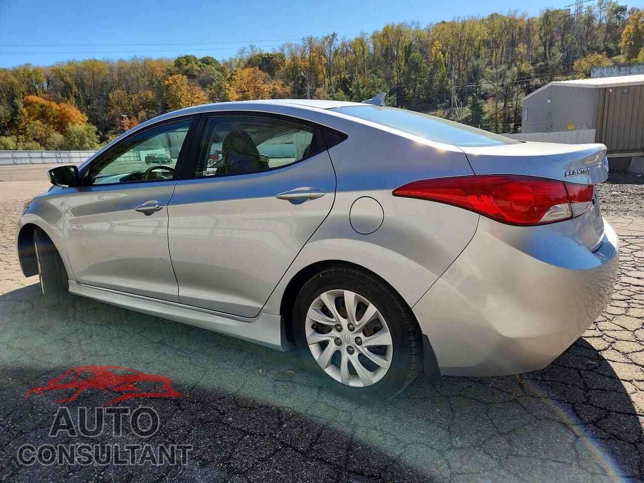 HYUNDAI ELANTRA 2012 - 5NPDH4AE2CH079478