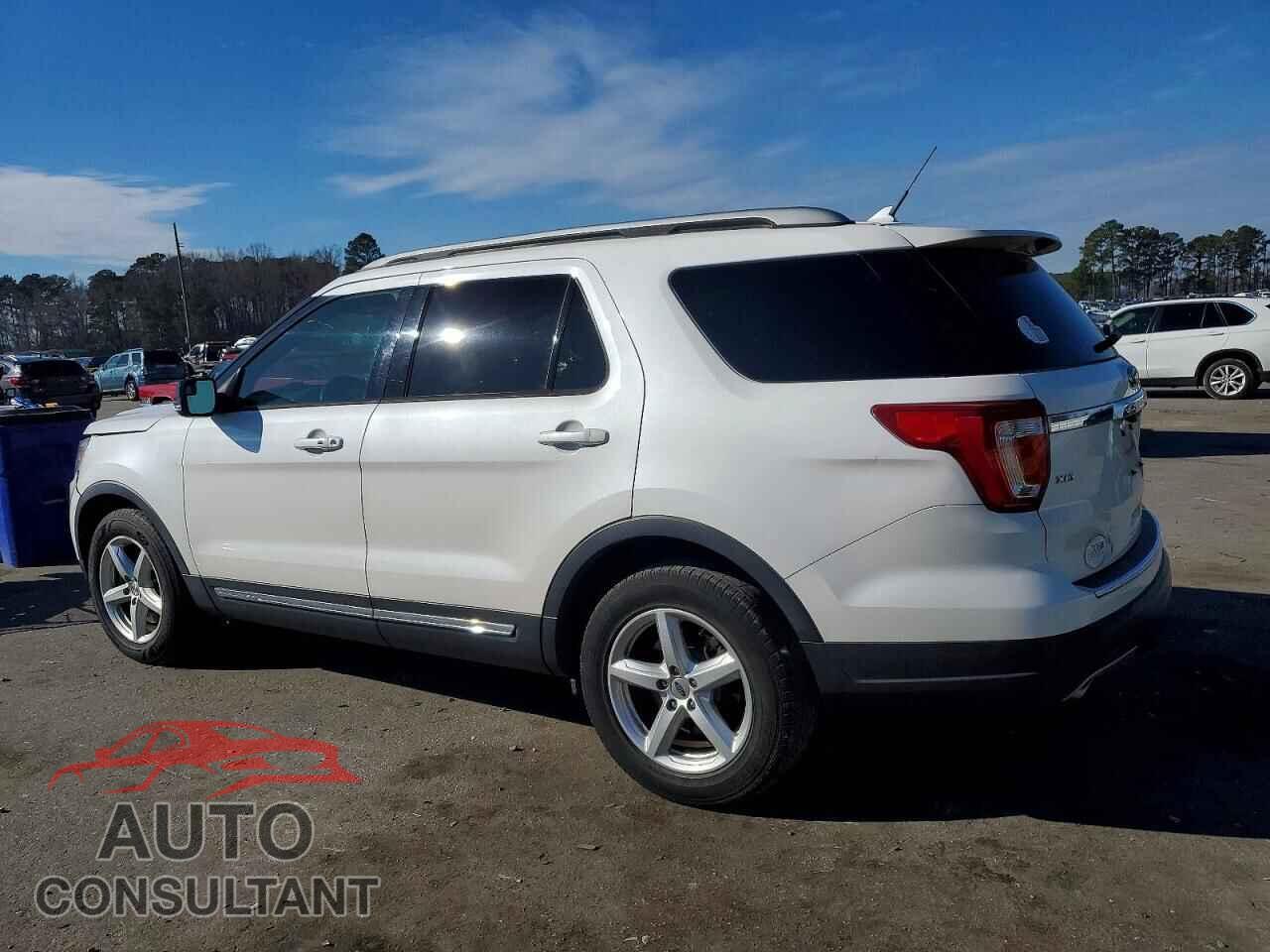 FORD EXPLORER 2018 - 1FM5K7D80JGB03223
