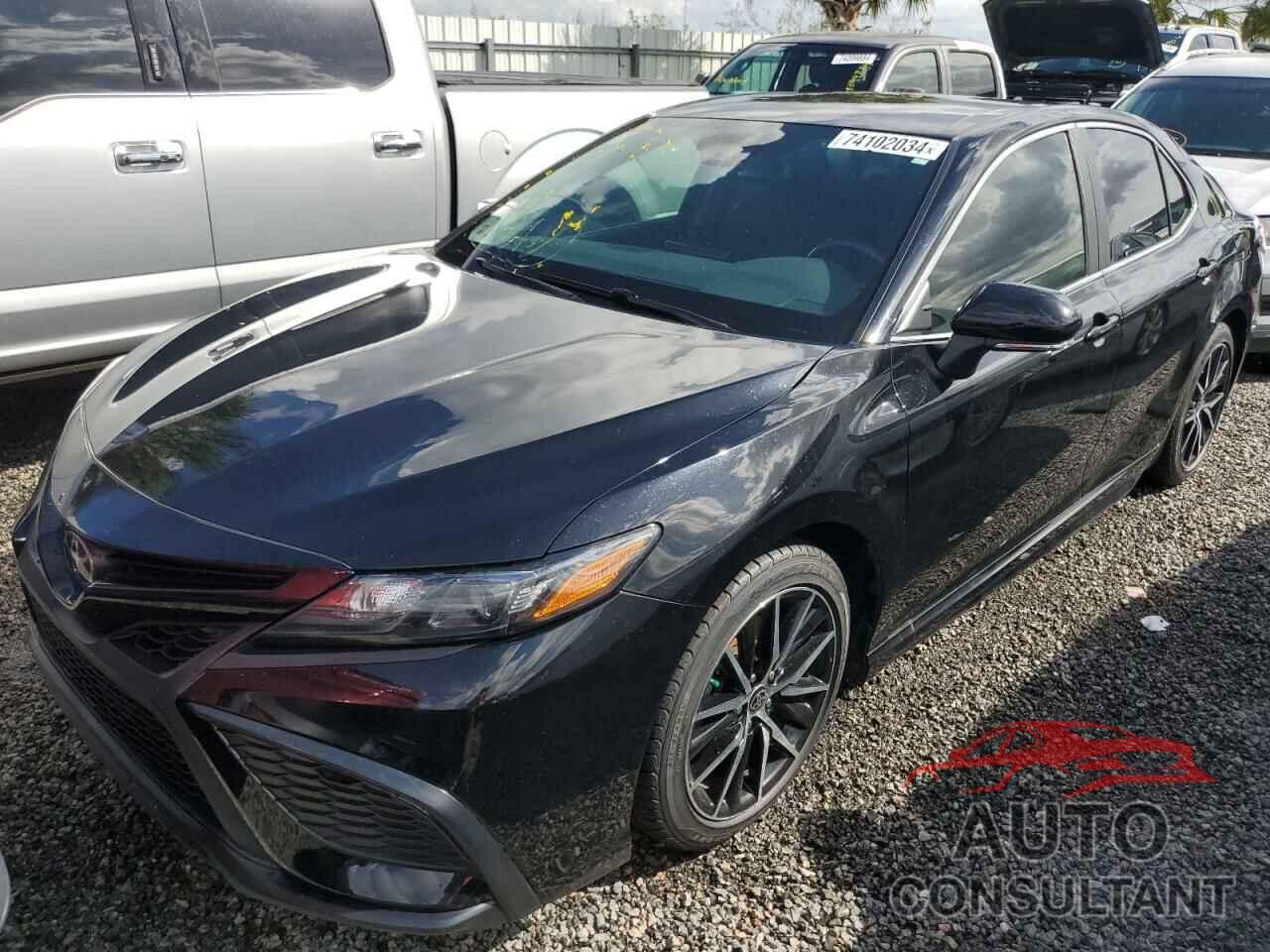 TOYOTA CAMRY 2021 - 4T1T11AK8MU529948