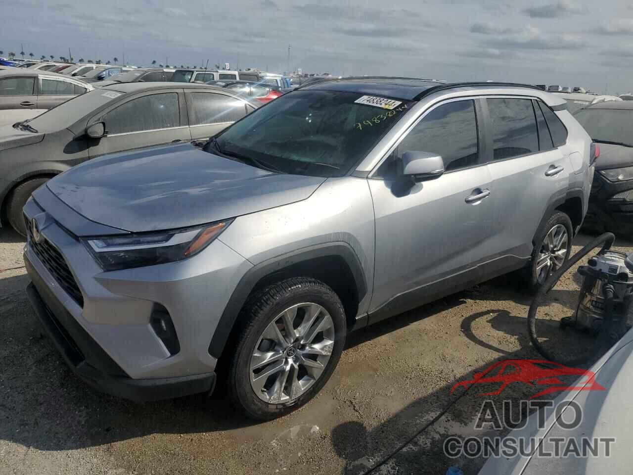 TOYOTA RAV4 2024 - 2T3C1RFV2RC252957