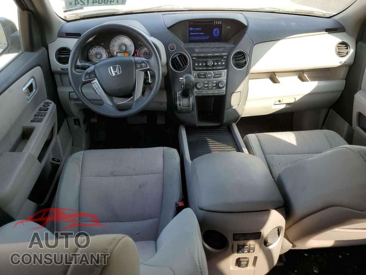 HONDA PILOT 2013 - 5FNYF3H42DB013592