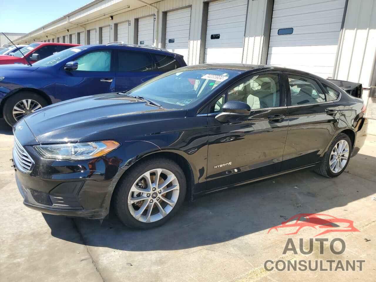 FORD FUSION 2019 - 3FA6P0LU5KR196465