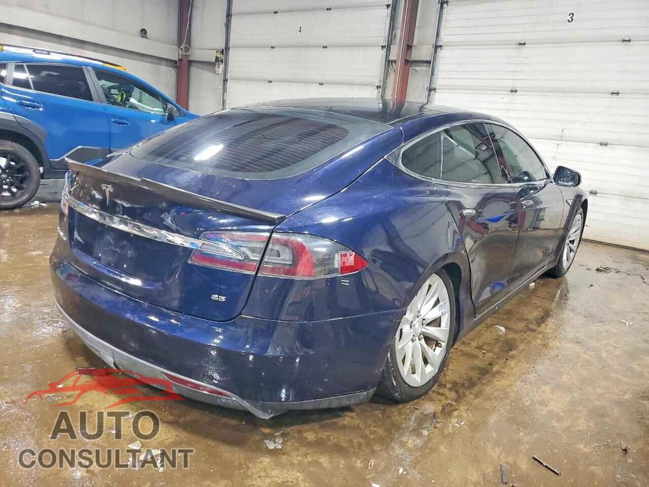 TESLA MODEL S 2013 - 5YJSA1DN0DFP14803