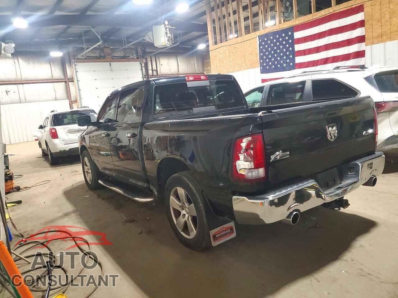 DODGE RAM 1500 2012 - 1C6RD7LT1CS179921