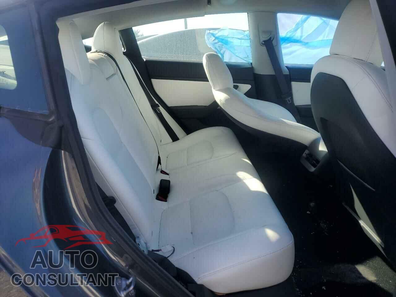 TESLA MODEL 3 2021 - 5YJ3E1EB9MF903060