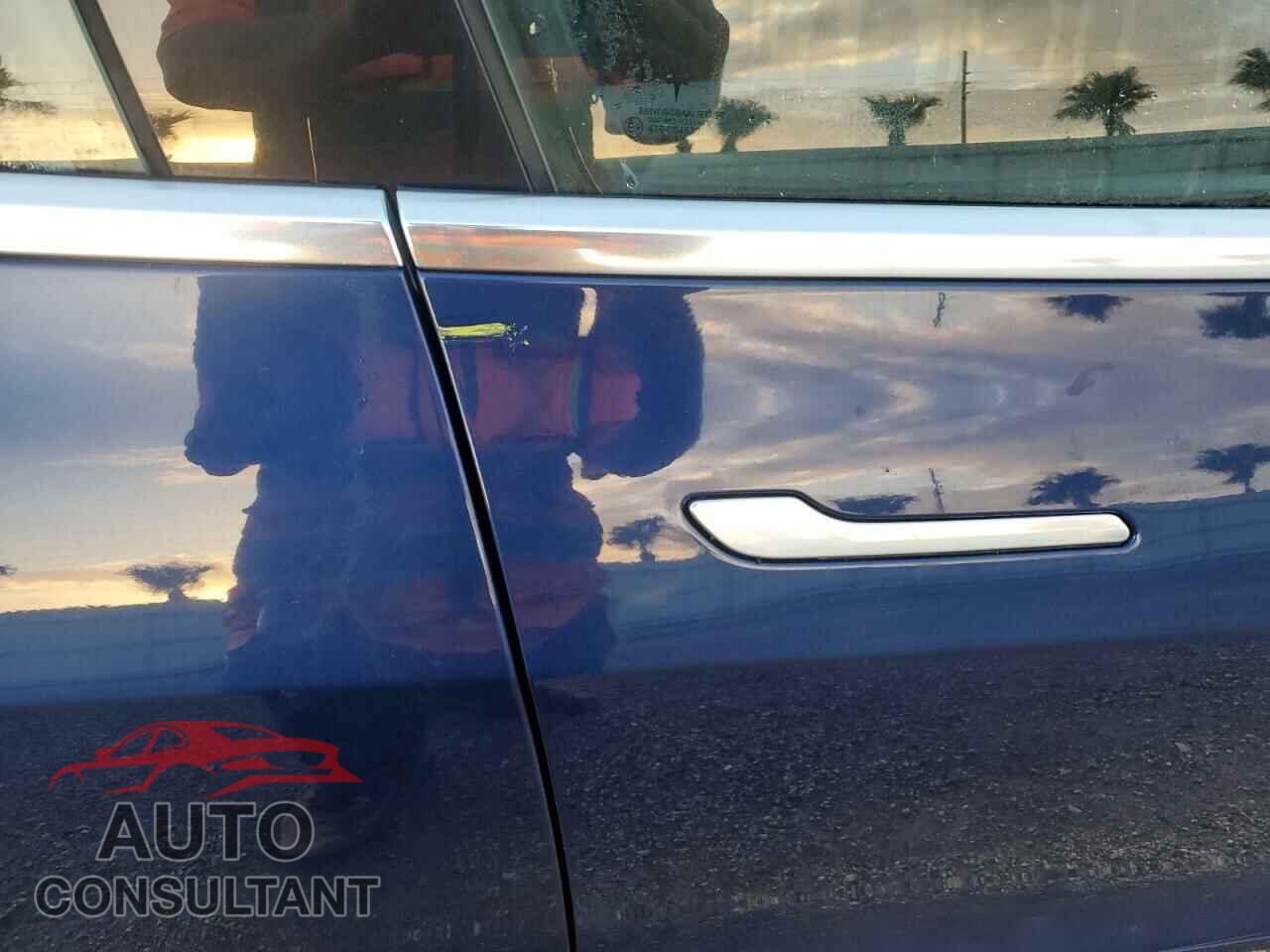 TESLA MODEL 3 2018 - 5YJ3E1EA6JF043587