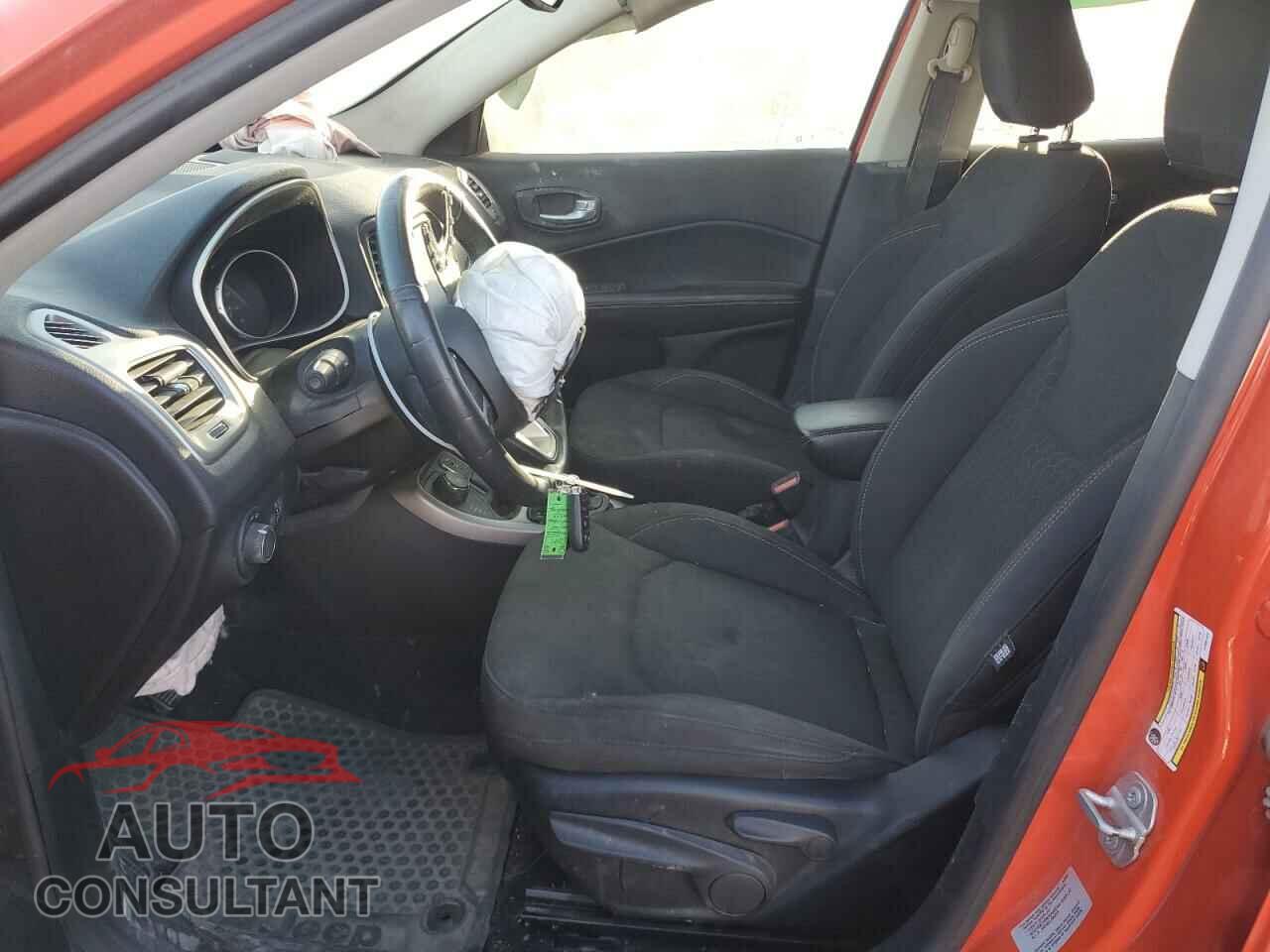JEEP COMPASS 2017 - 3C4NJDAB8HT681422