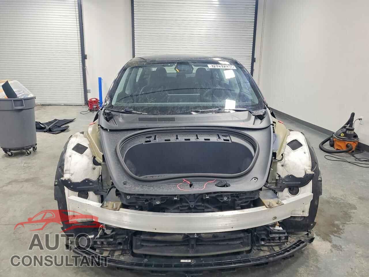 TESLA MODEL 3 2024 - 5YJ3E1EB4RF755309