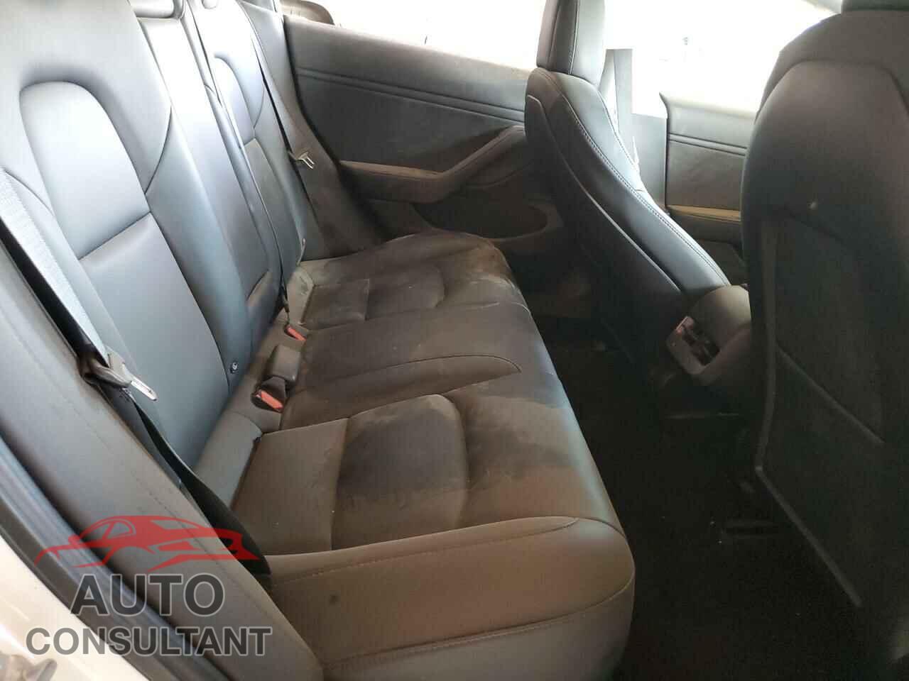 TESLA MODEL 3 2018 - 5YJ3E1EA4JF162528