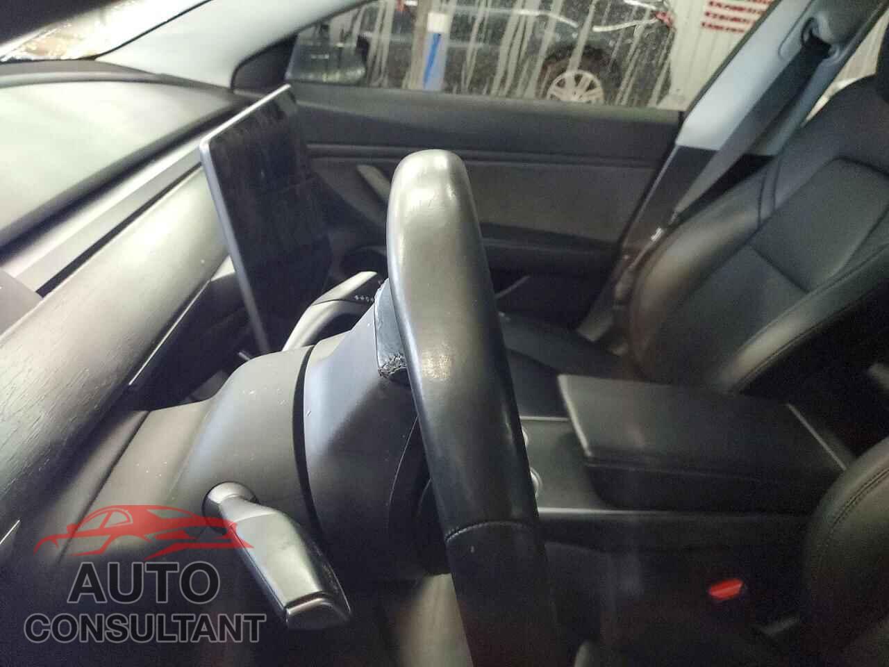 TESLA MODEL 3 2018 - 5YJ3E1EA9JF022880