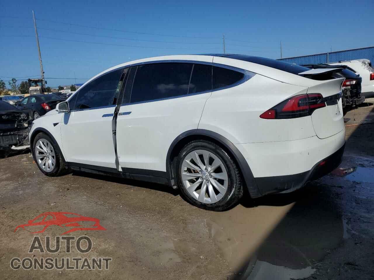 TESLA MODEL X 2020 - 5YJXCBE25LF281116