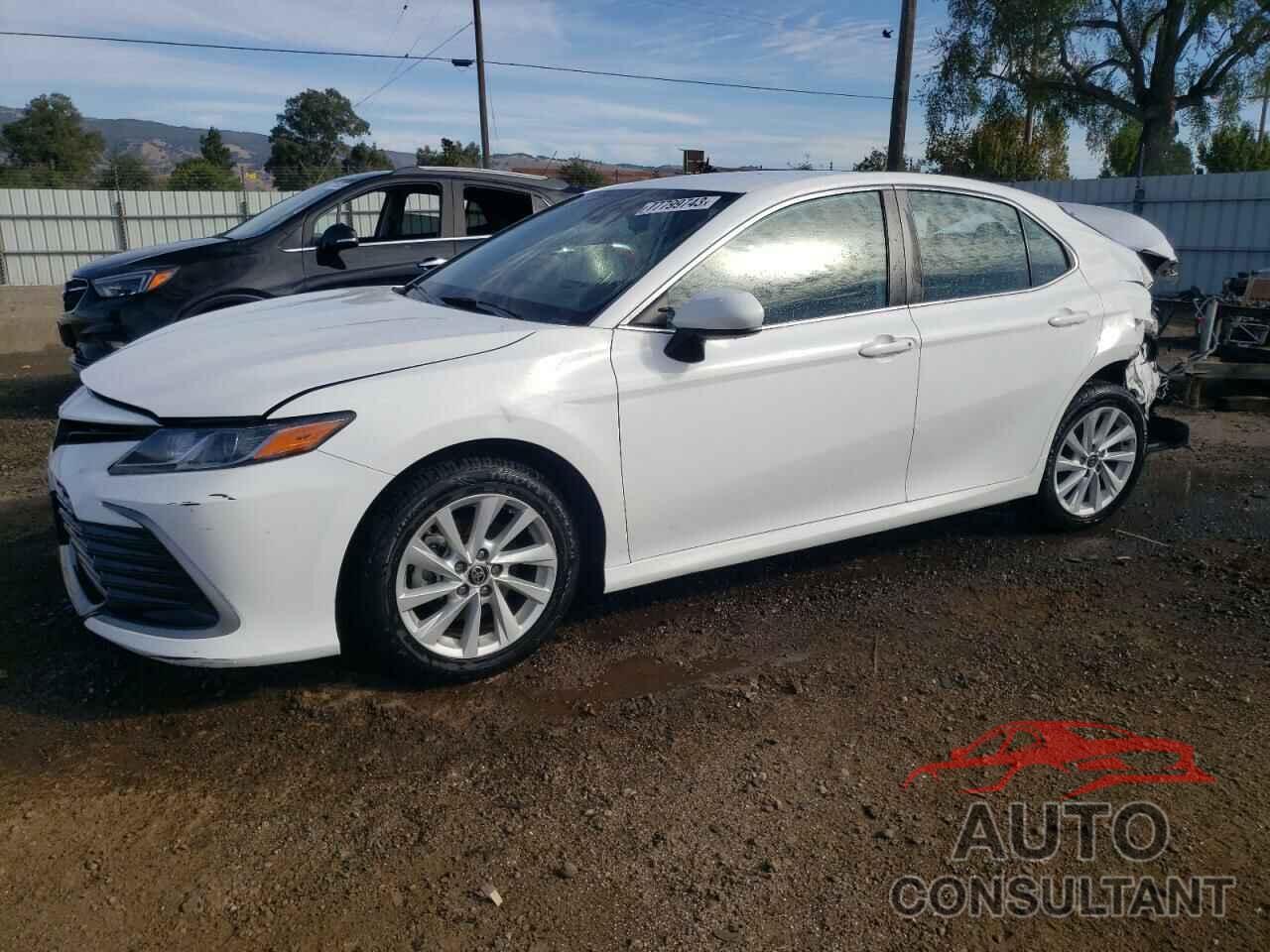 TOYOTA CAMRY 2021 - 4T1C11AK5MU617002