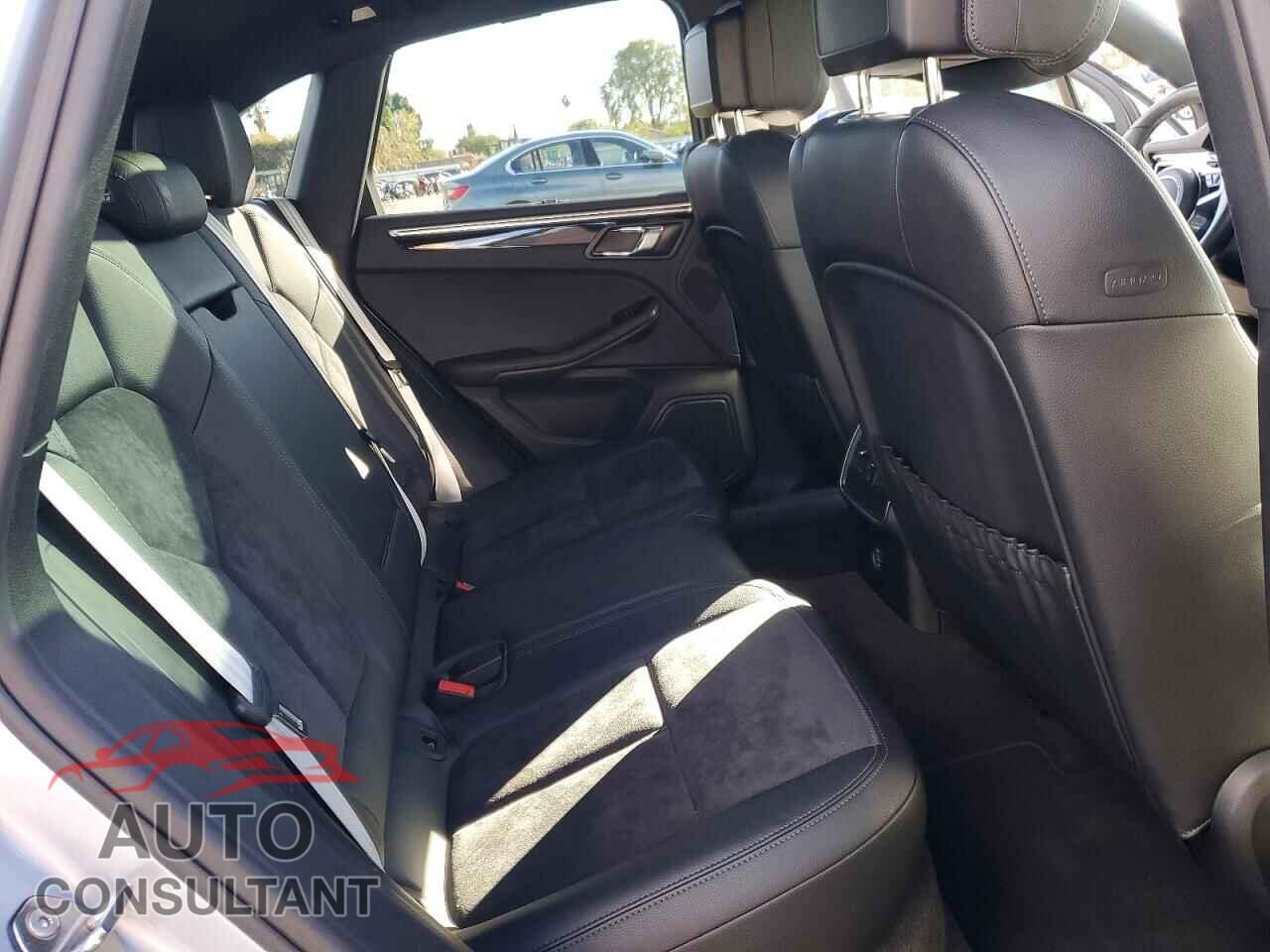 PORSCHE MACAN 2018 - WP1AA2A51JLB11968