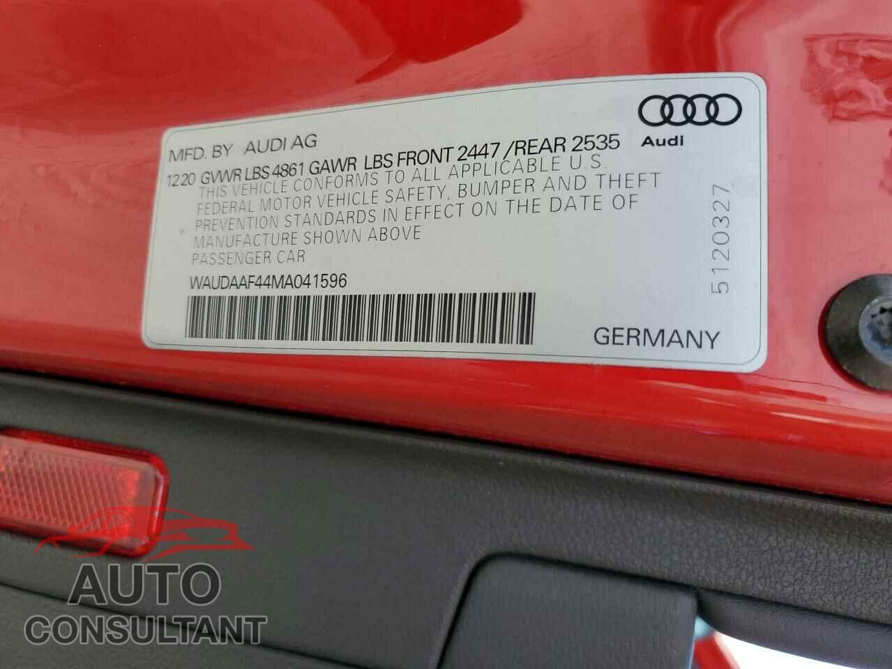 AUDI A4 2021 - WAUDAAF44MA041596