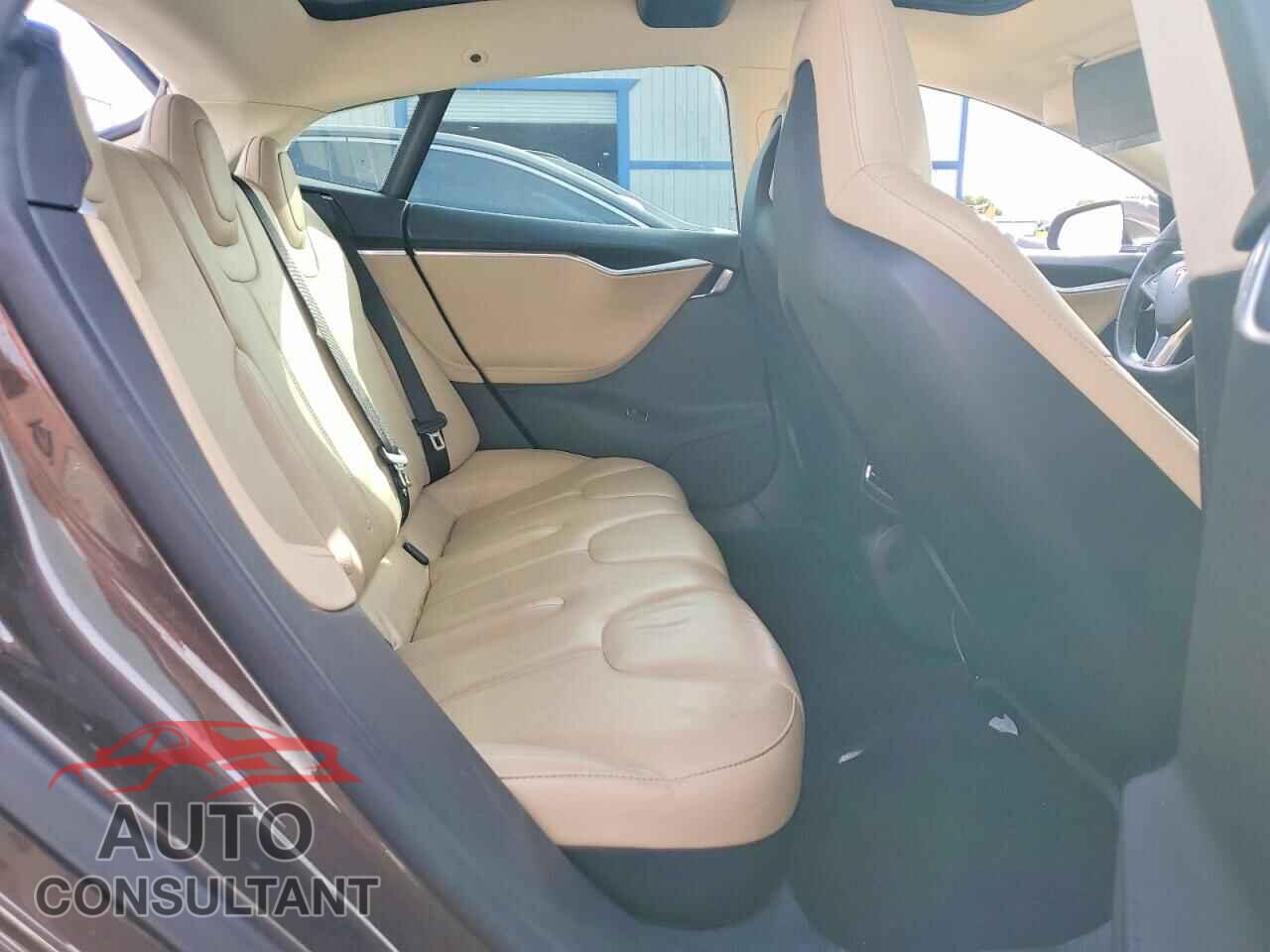 TESLA MODEL S 2013 - 5YJSA1CN7DFP04271