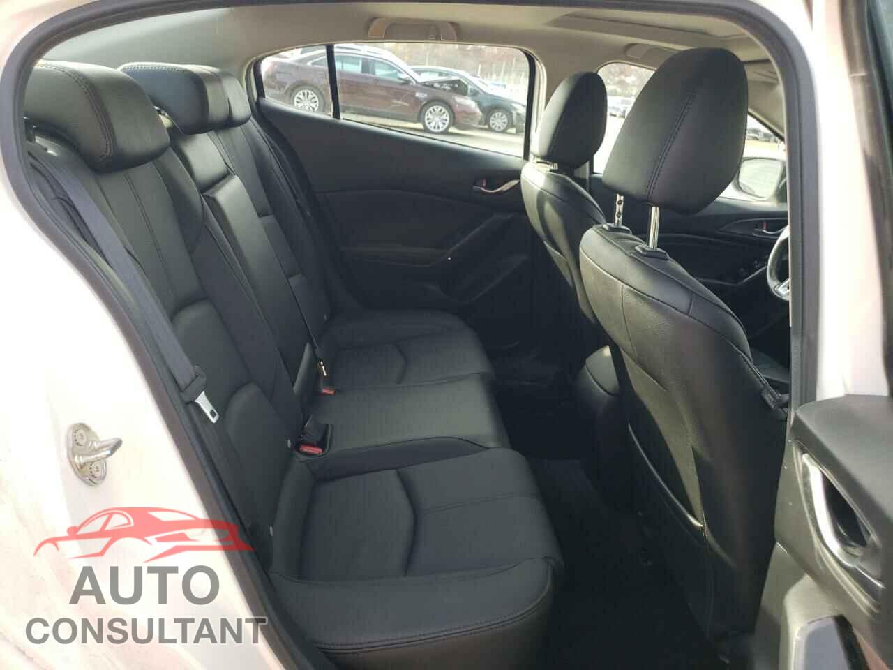 MAZDA 3 2017 - 3MZBN1W39HM139776