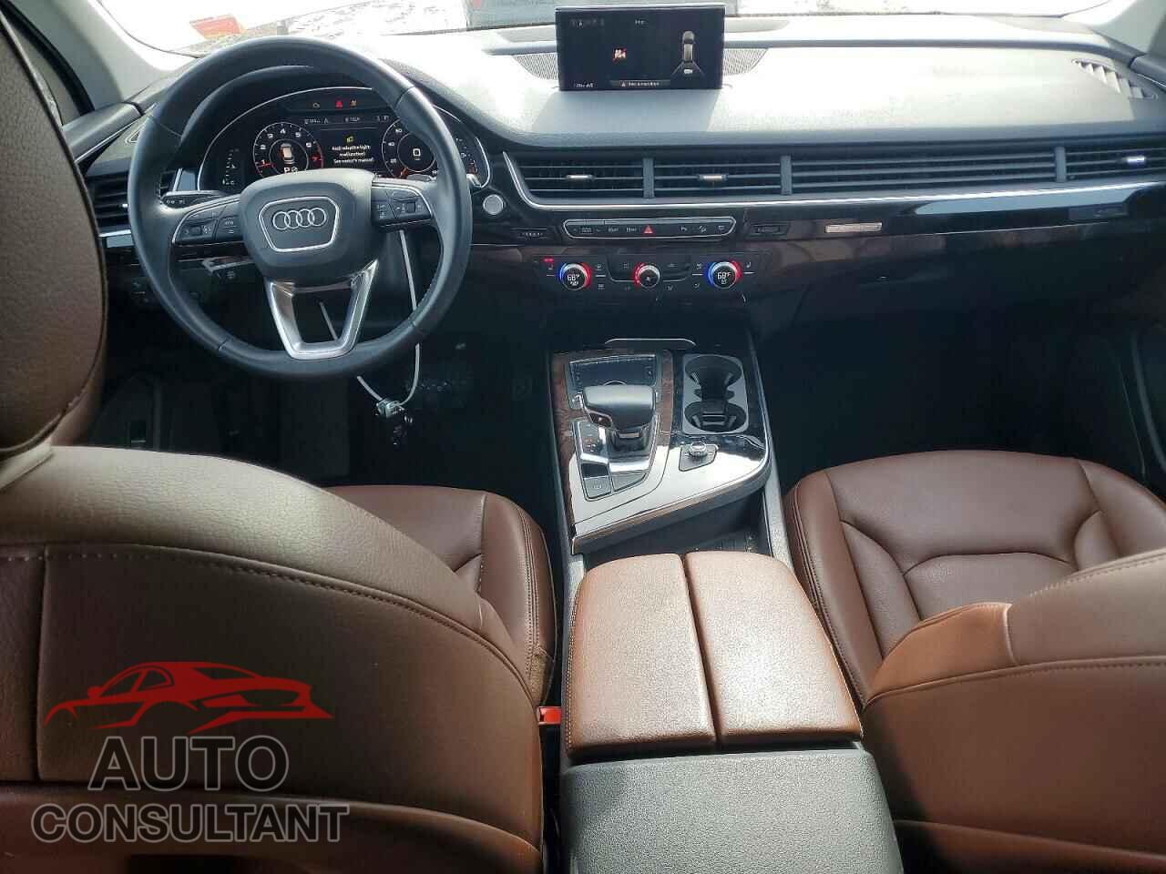 AUDI Q7 2019 - WA1AAAF7XKD045562