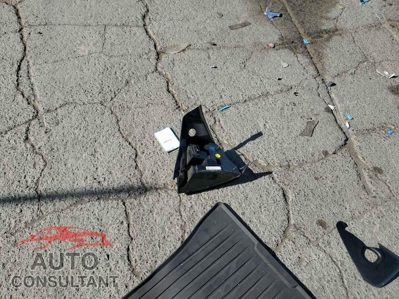 TESLA MODEL 3 2020 - 5YJ3E1EA7LF739975