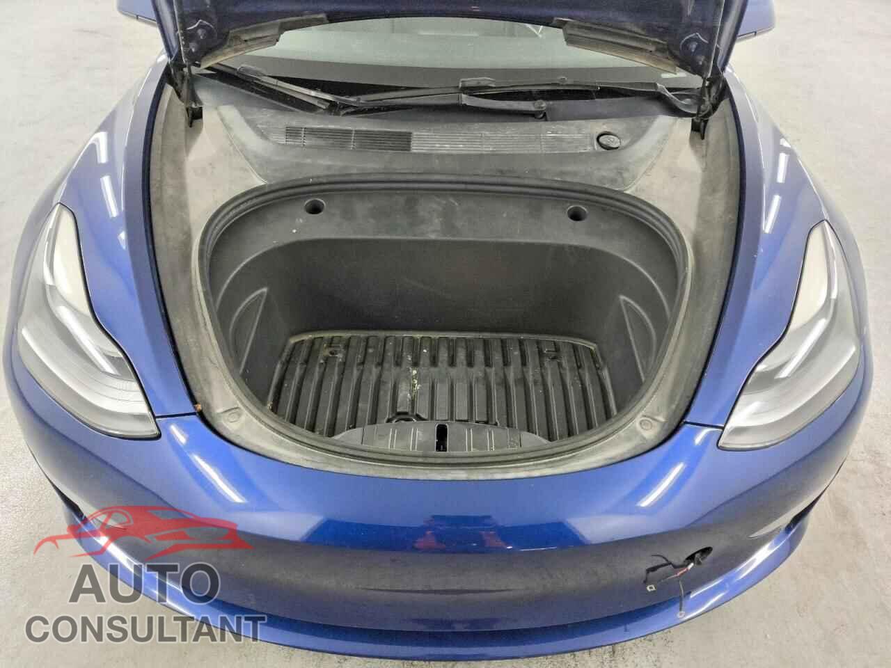 TESLA MODEL 3 2022 - 5YJ3E1EA5NF303810