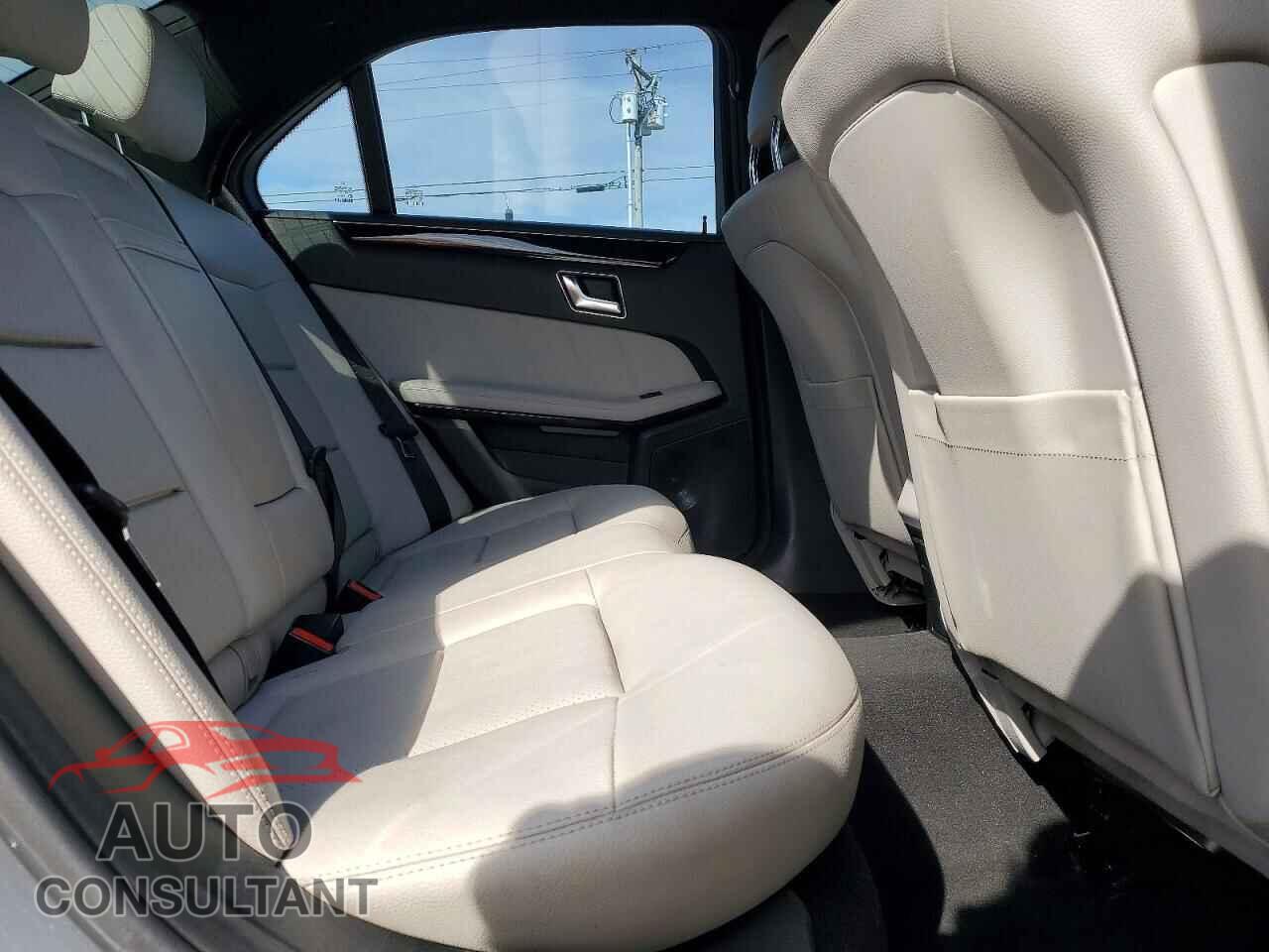 MERCEDES-BENZ E-CLASS 2012 - WDDHF5KB7CA562446