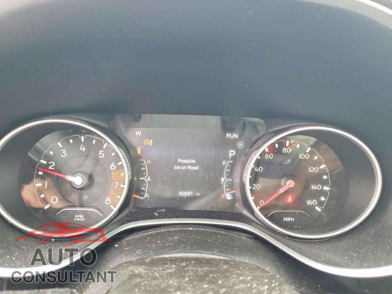 JEEP COMPASS 2018 - 3C4NJDCB0JT330863