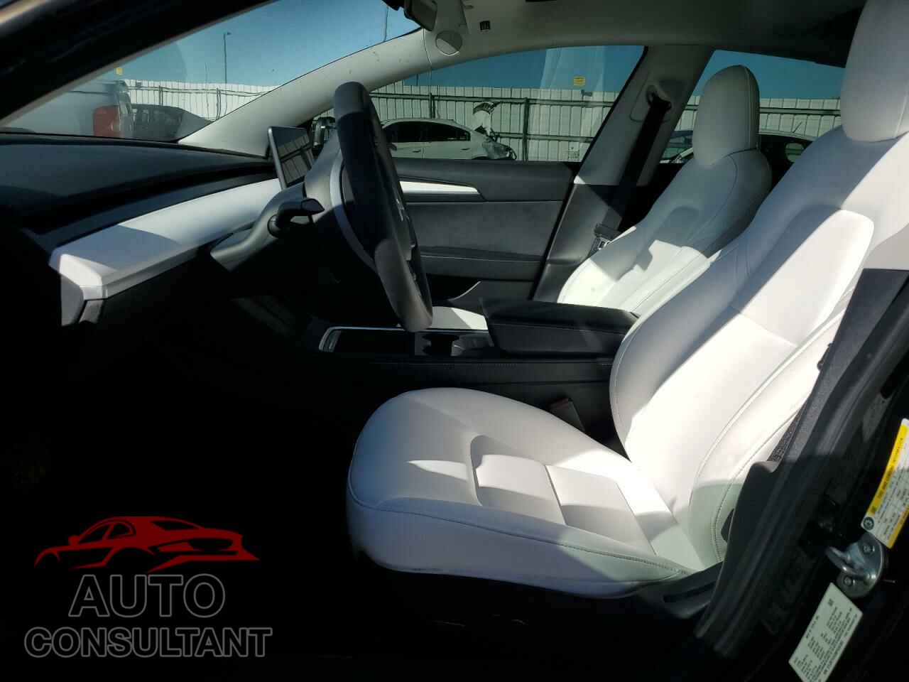 TESLA MODEL 3 2021 - 5YJ3E1EA5MF048364