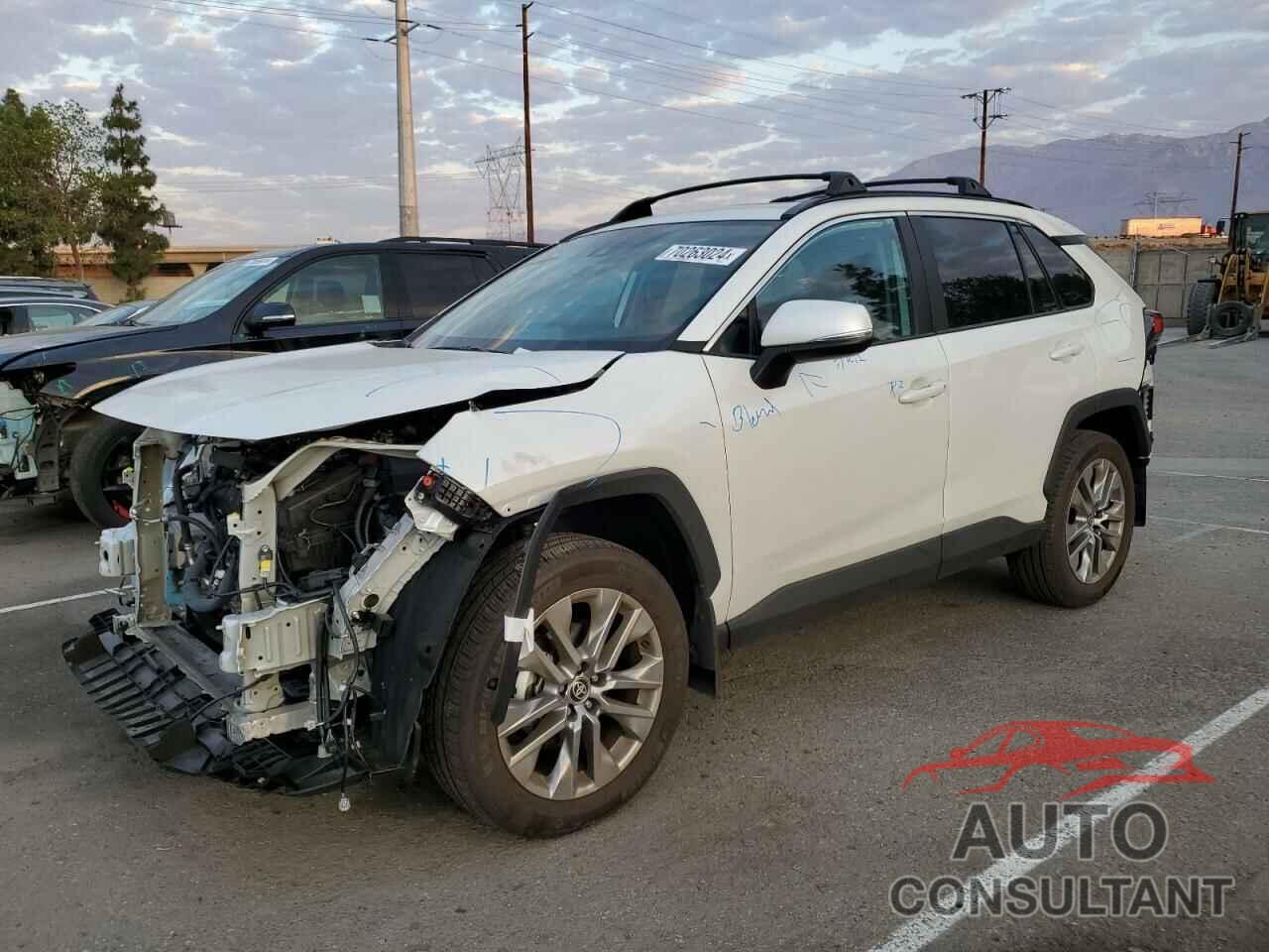 TOYOTA RAV4 2023 - 2T3C1RFV9PW284655