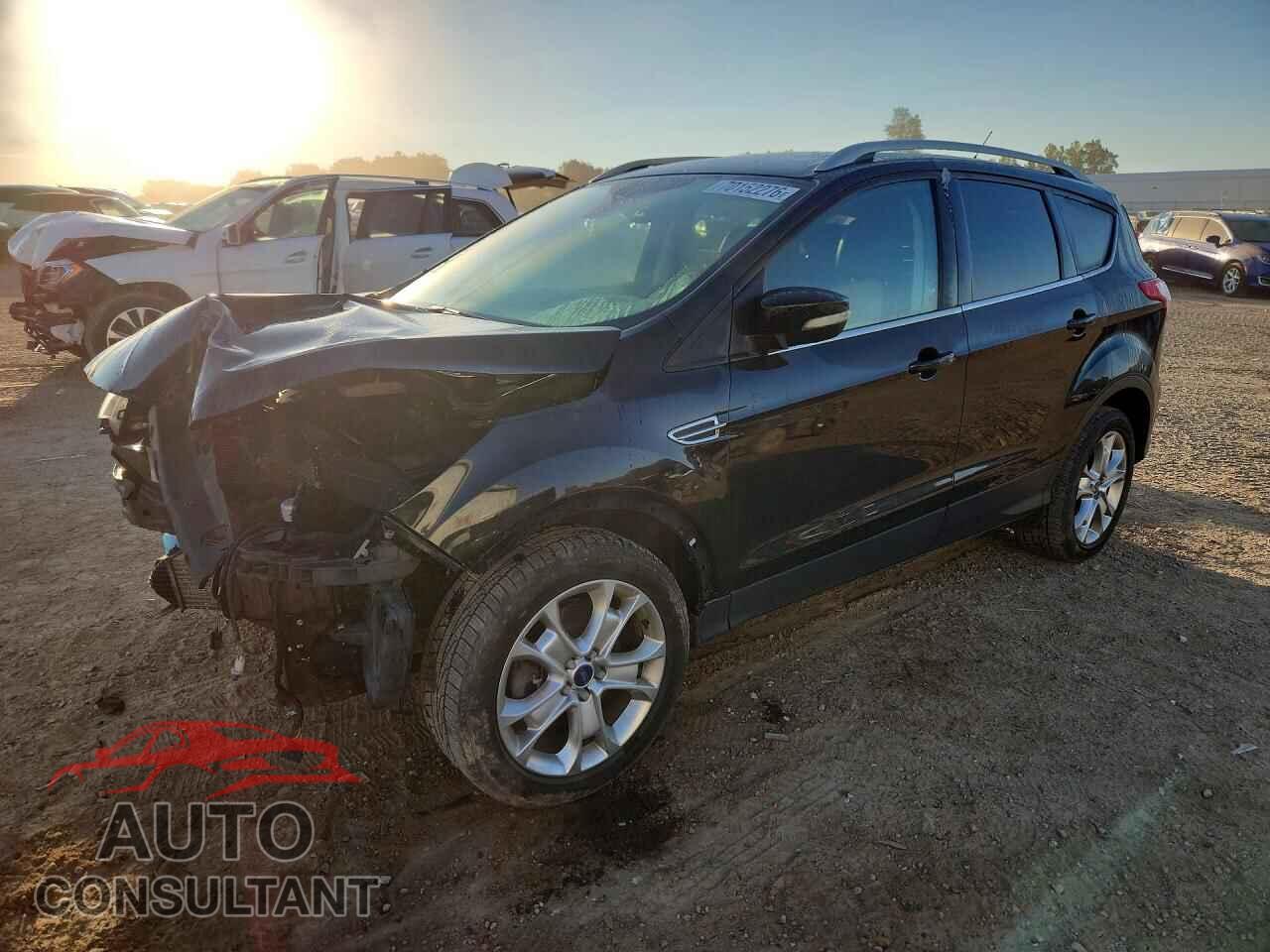 FORD ESCAPE 2016 - 1FMCU9J96GUB06308